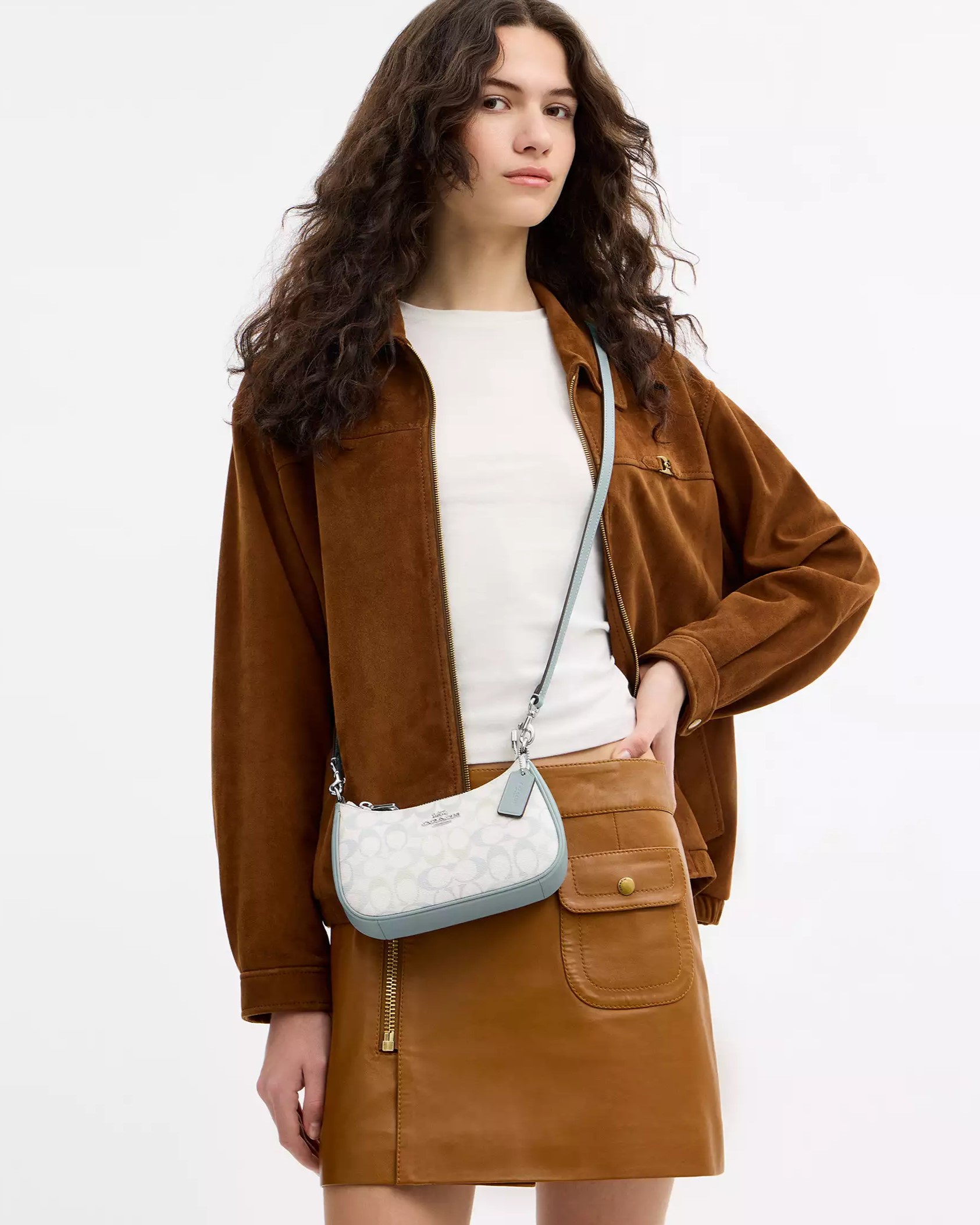 Túi Coach Teri Mini Crossbody Bag In Signature Canvas Chalk Blue CDW52 8