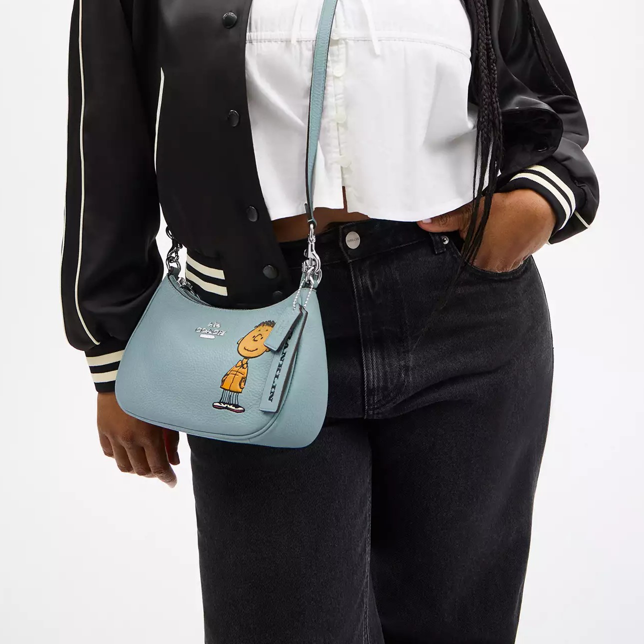 Túi Coach X Peanuts Teri Shoulder Bag With Franklin Light Blue Multi CBJ80 8