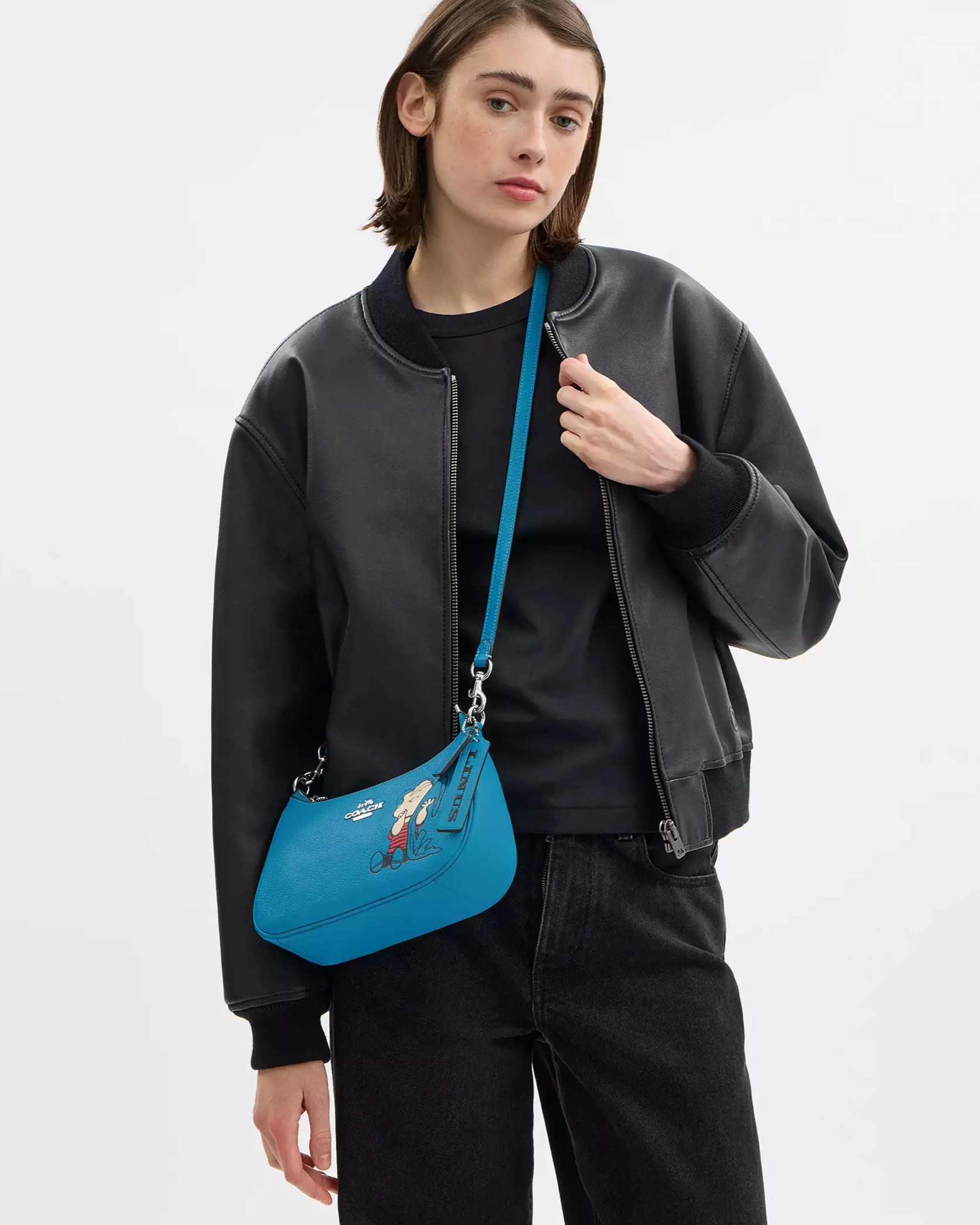 Túi Coach X Peanuts Teri Shoulder Bag With Linus Parrot Blue Multi CBM31 7
