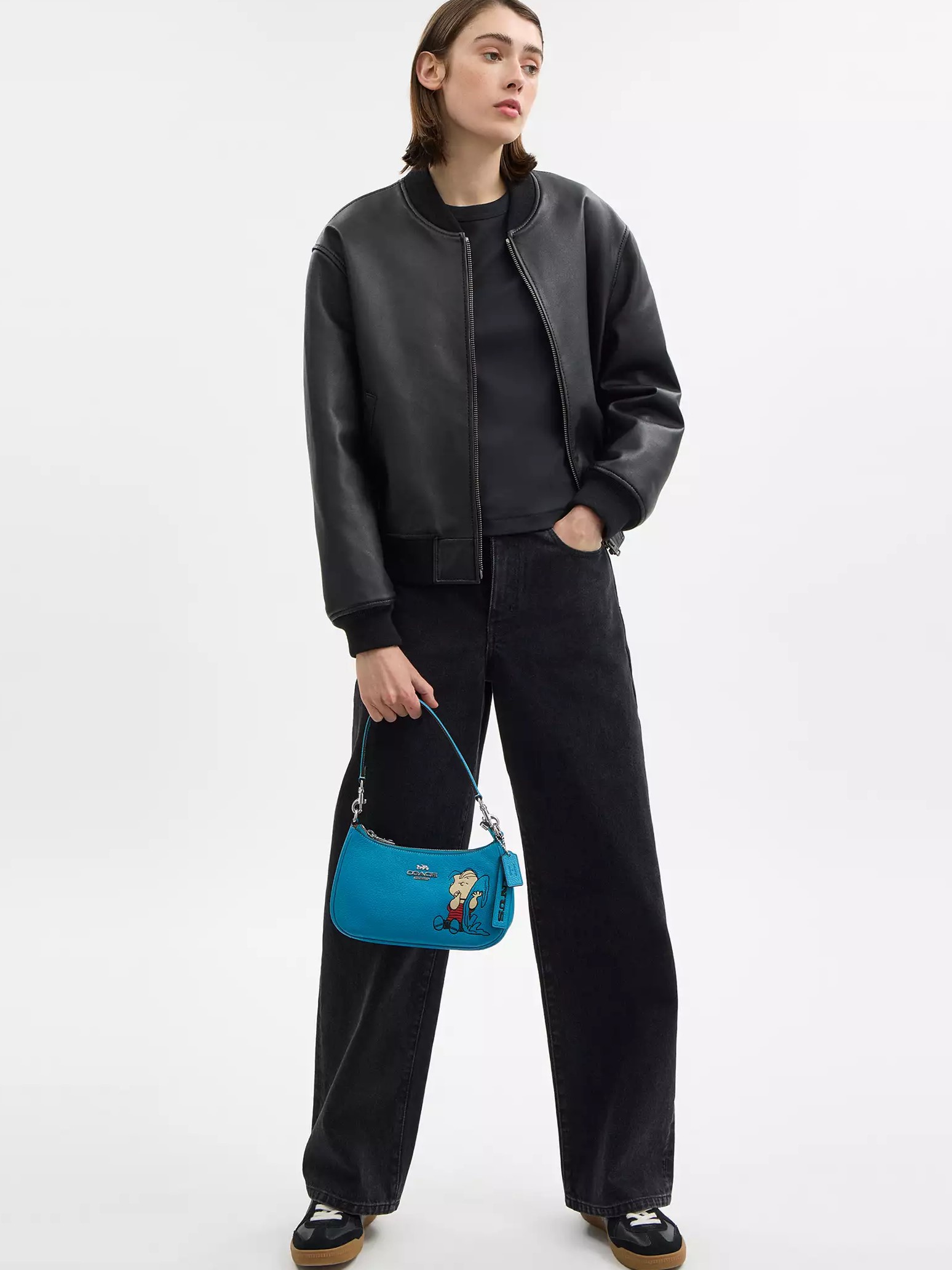 Túi Coach X Peanuts Teri Shoulder Bag With Linus Parrot Blue Multi CBM31 9