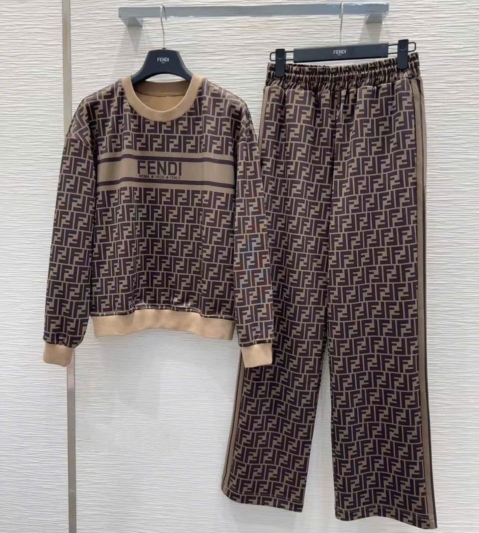 Set áo quần dài họa tiết hãng Fendi nâu 2