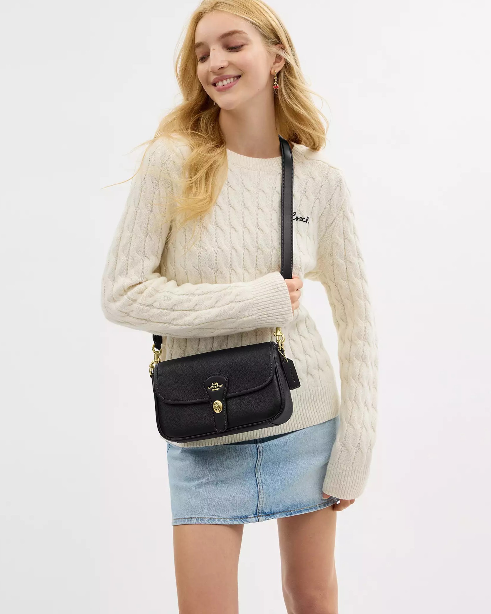 Túi Coach nữ Hadley Shoulder Bag Pebbled Leather Gold Black CY683 6