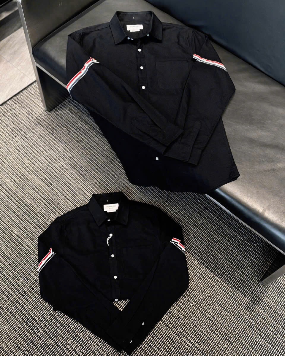 Áo sơ mi Thom Browne Three-stripe Shirt Black 2