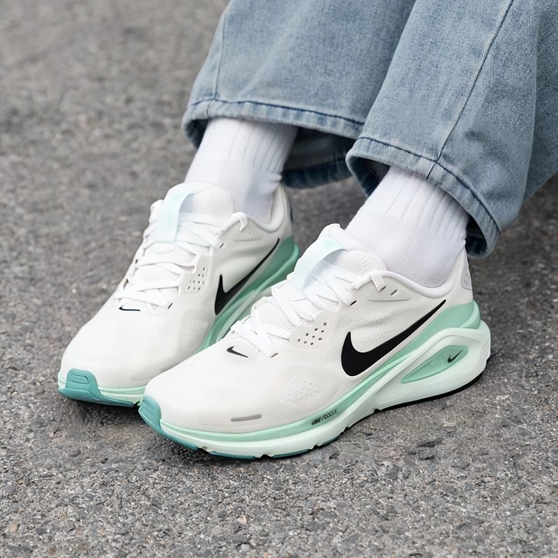 Giày Nike Structure 26 Road Running Shoes White Barely Green HJ1101-100 6