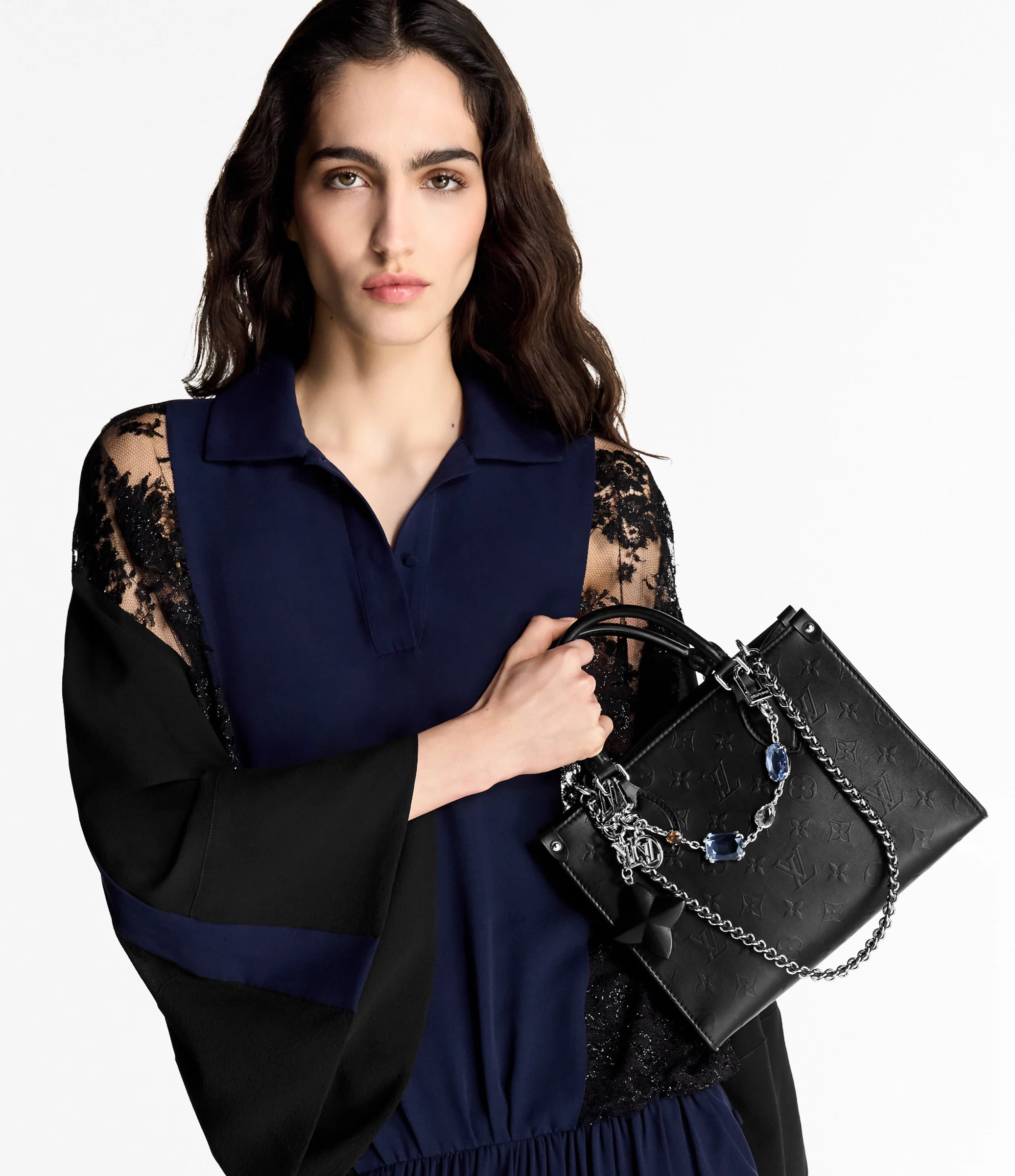 Túi Louis Vuitton OnTheGo PM Black M14576 3