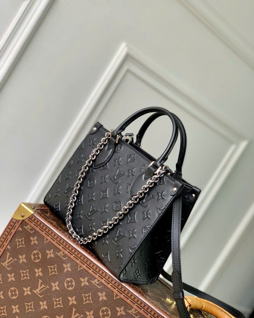 Túi Louis Vuitton OnTheGo PM Black M14576 6