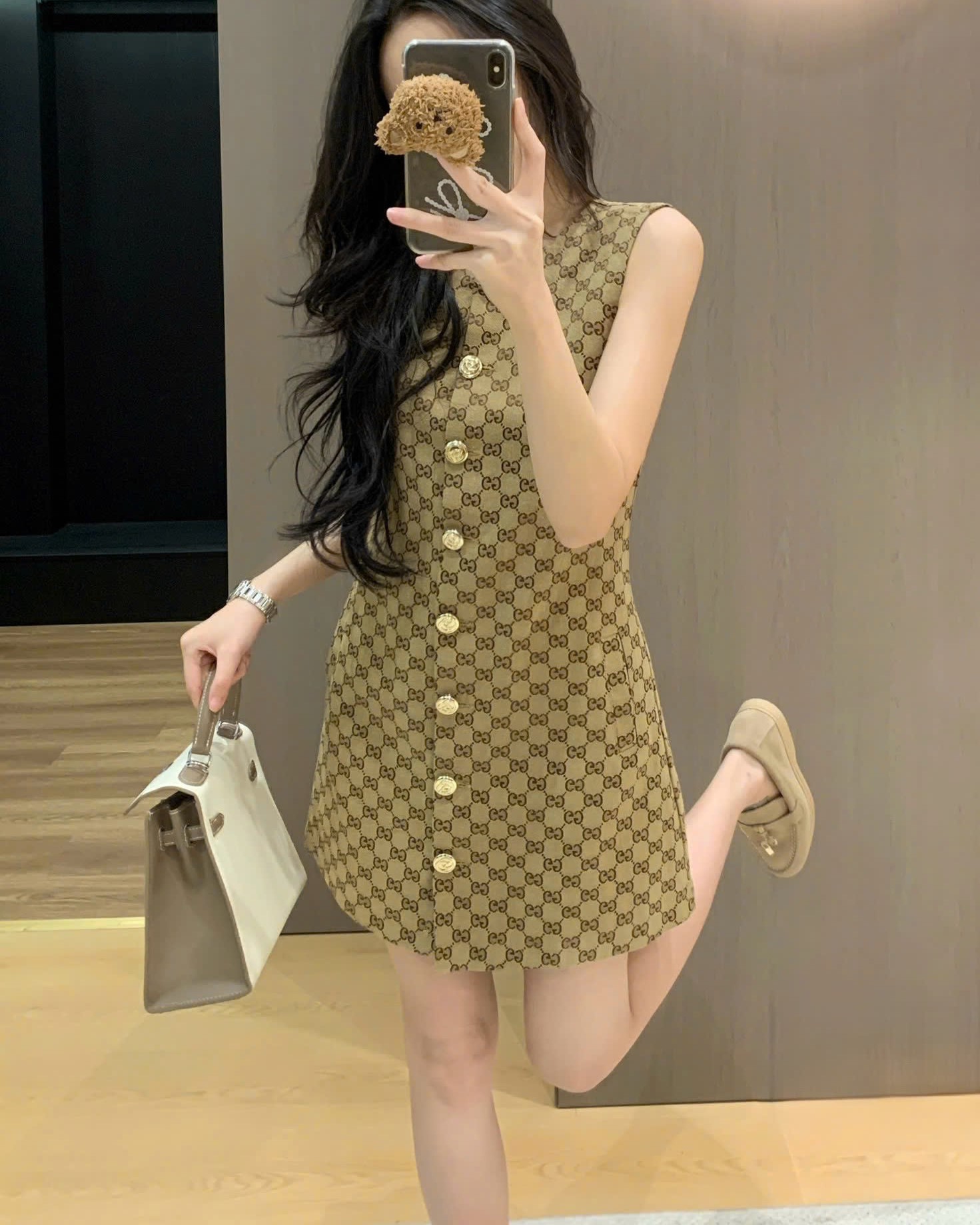 Áo đầm sát nách nữ Gucci phối cúc 2