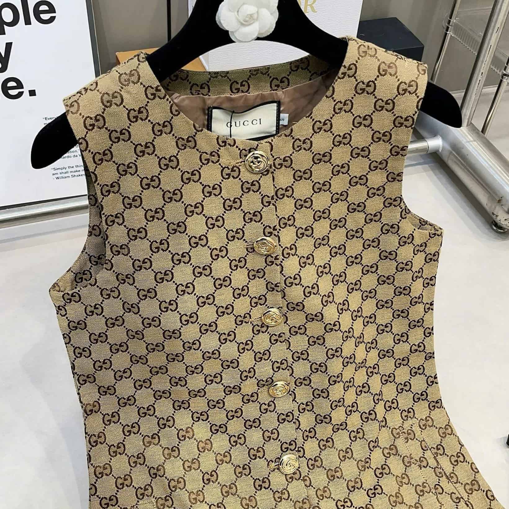 Áo đầm sát nách nữ Gucci phối cúc 4