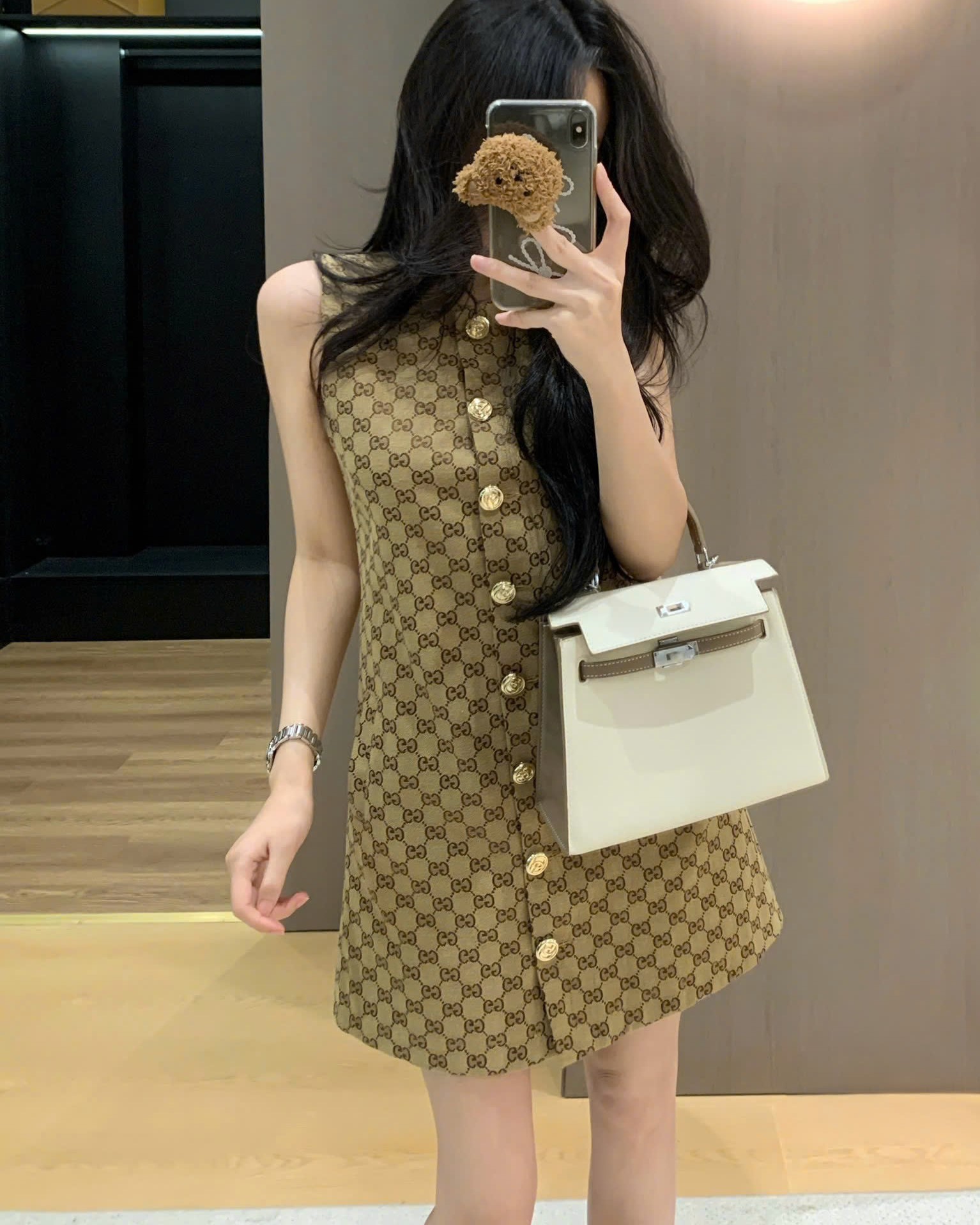 Áo đầm sát nách nữ Gucci phối cúc 8
