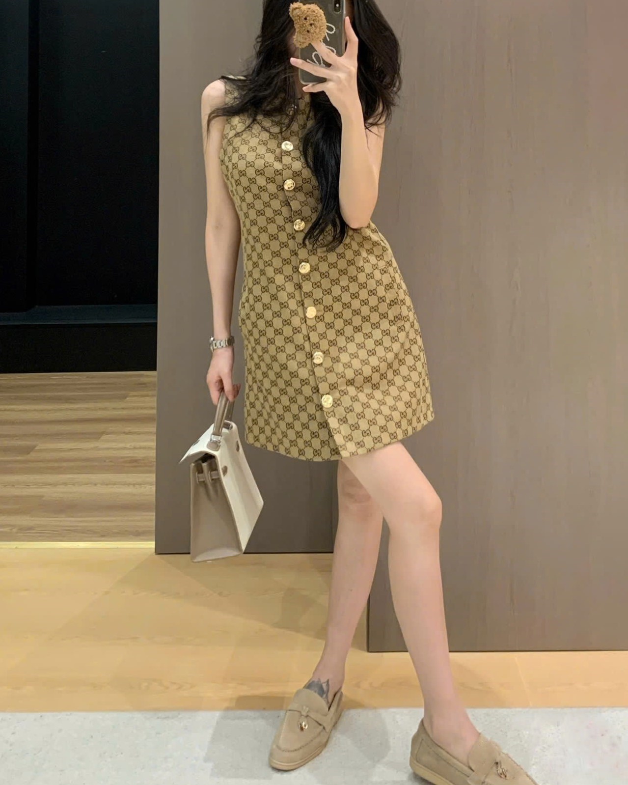 Áo đầm sát nách nữ Gucci phối cúc 12