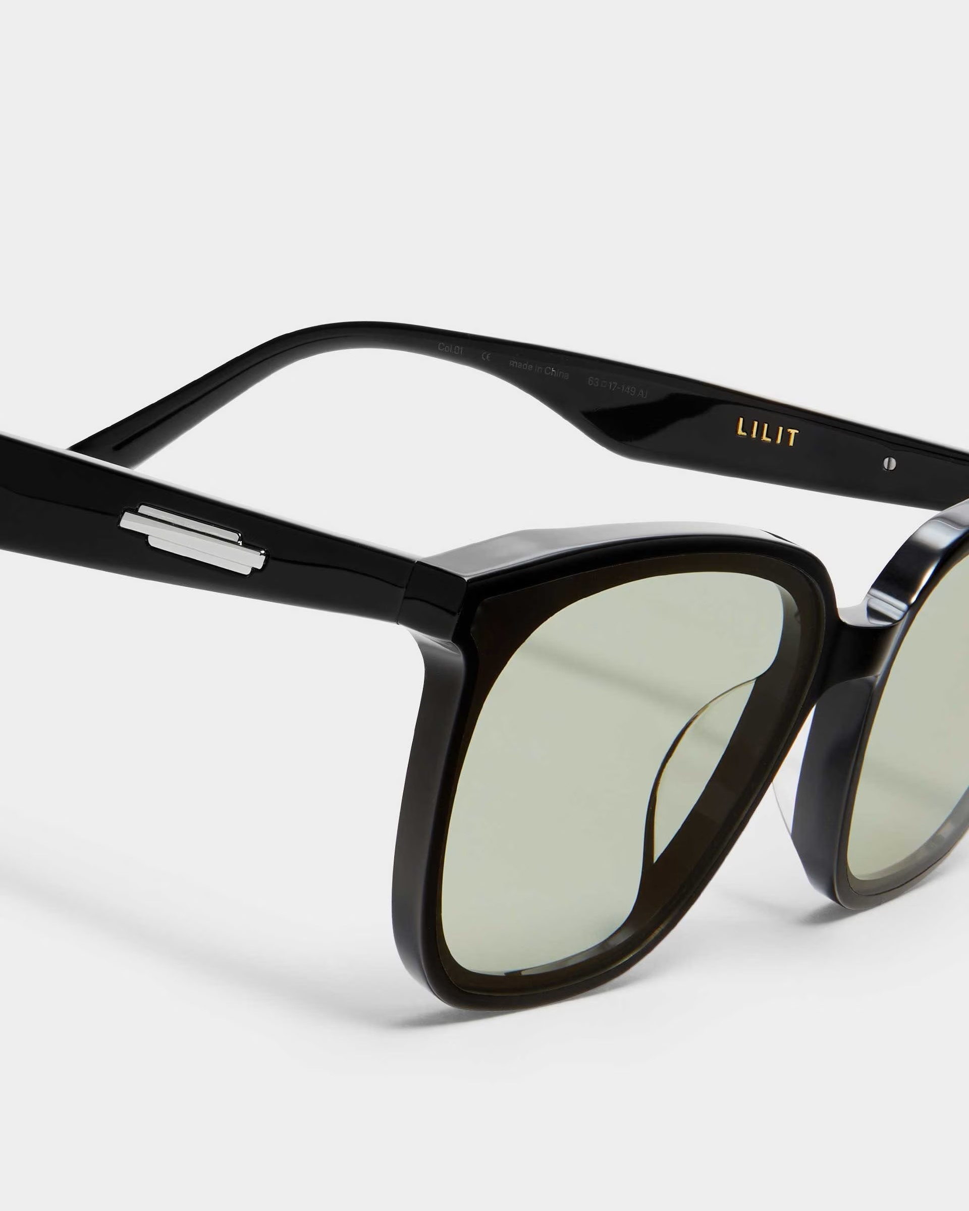 Mắt kính mát Gentle Monster Lilit 01(K) Green Tinted Lenses Square Acetate Flatbar Frame 3