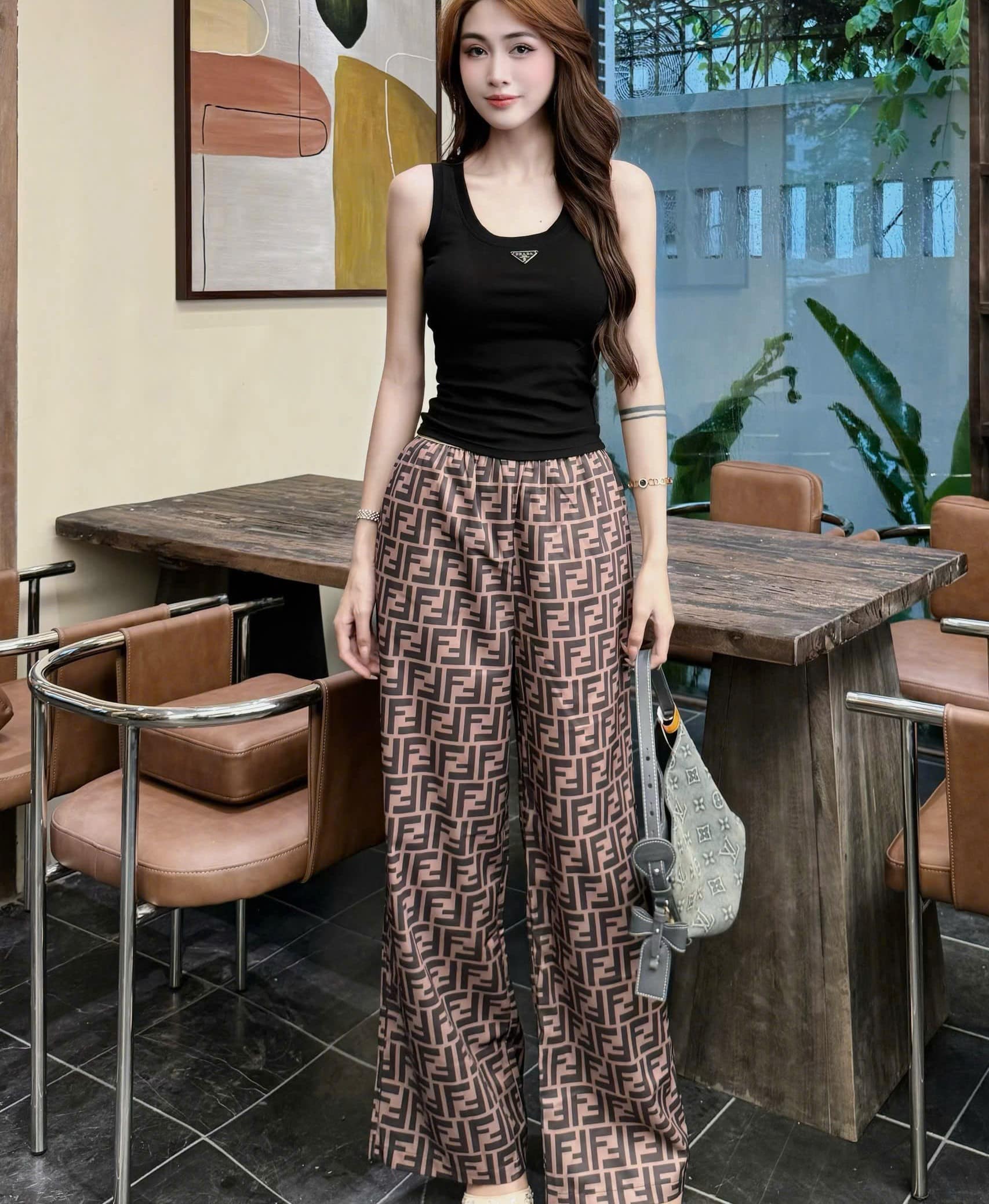 Quần suông lụa dài nâu phối lưng vàng Fendi 7