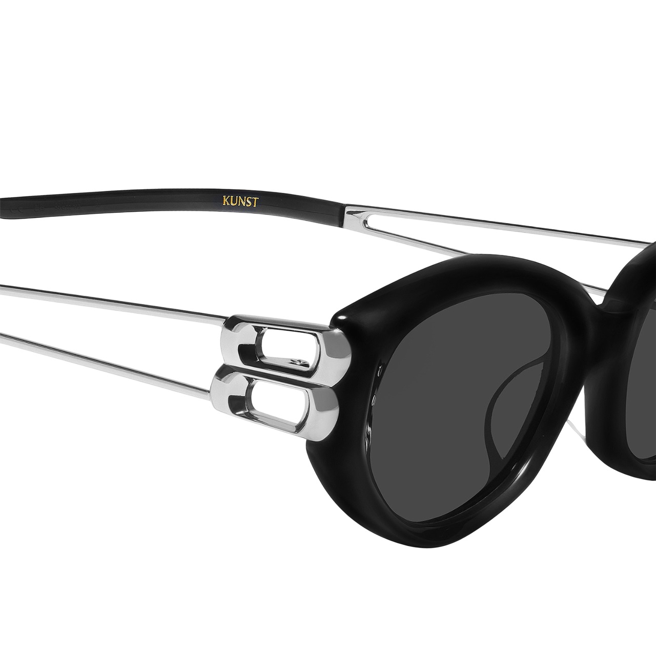 Kính Gentle Monster Kunst 01 Sophisticated Cat-eye Sunglasses in Black 1