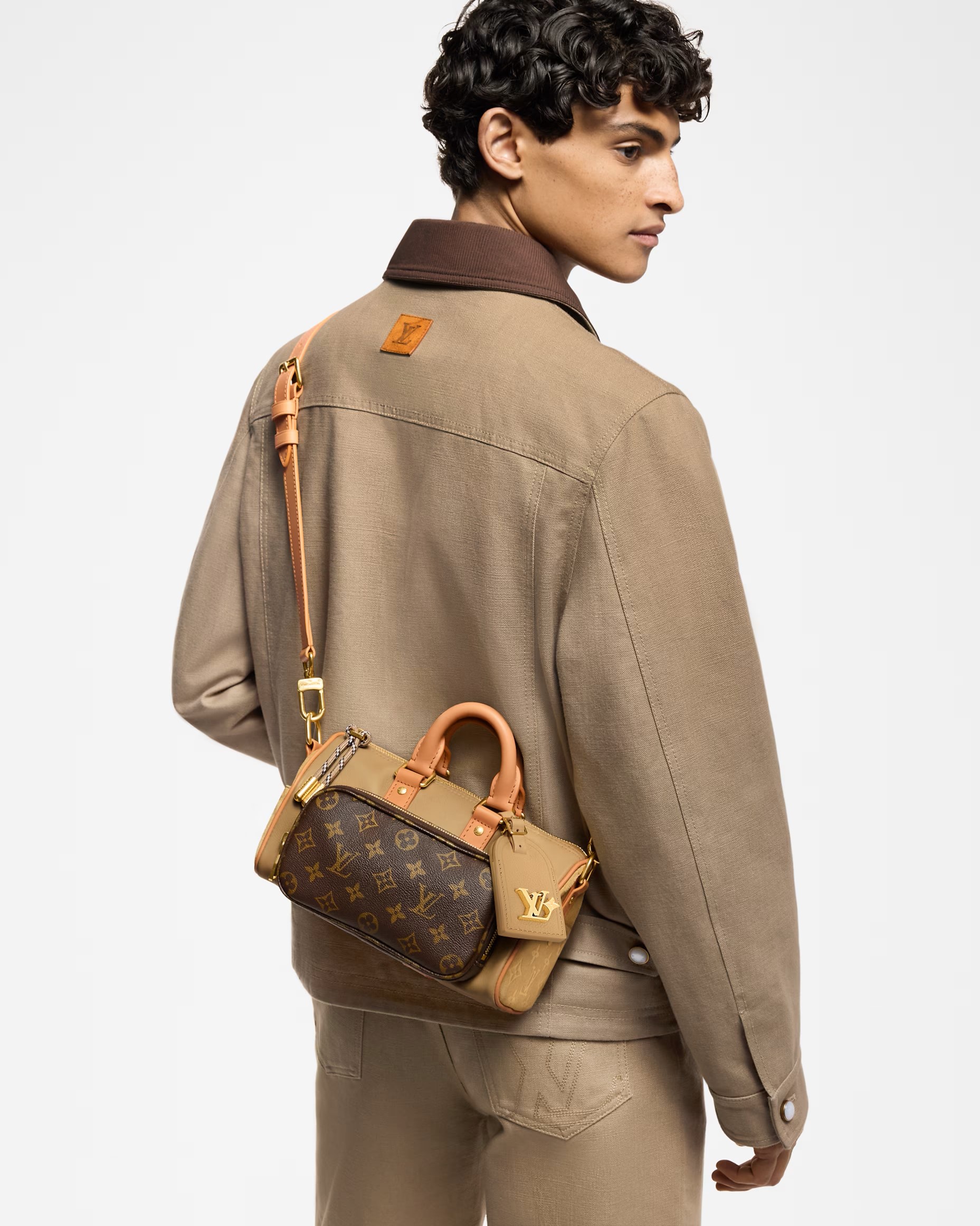 Túi LV Keepall Bandoulière 25 Monogram Canvas 4