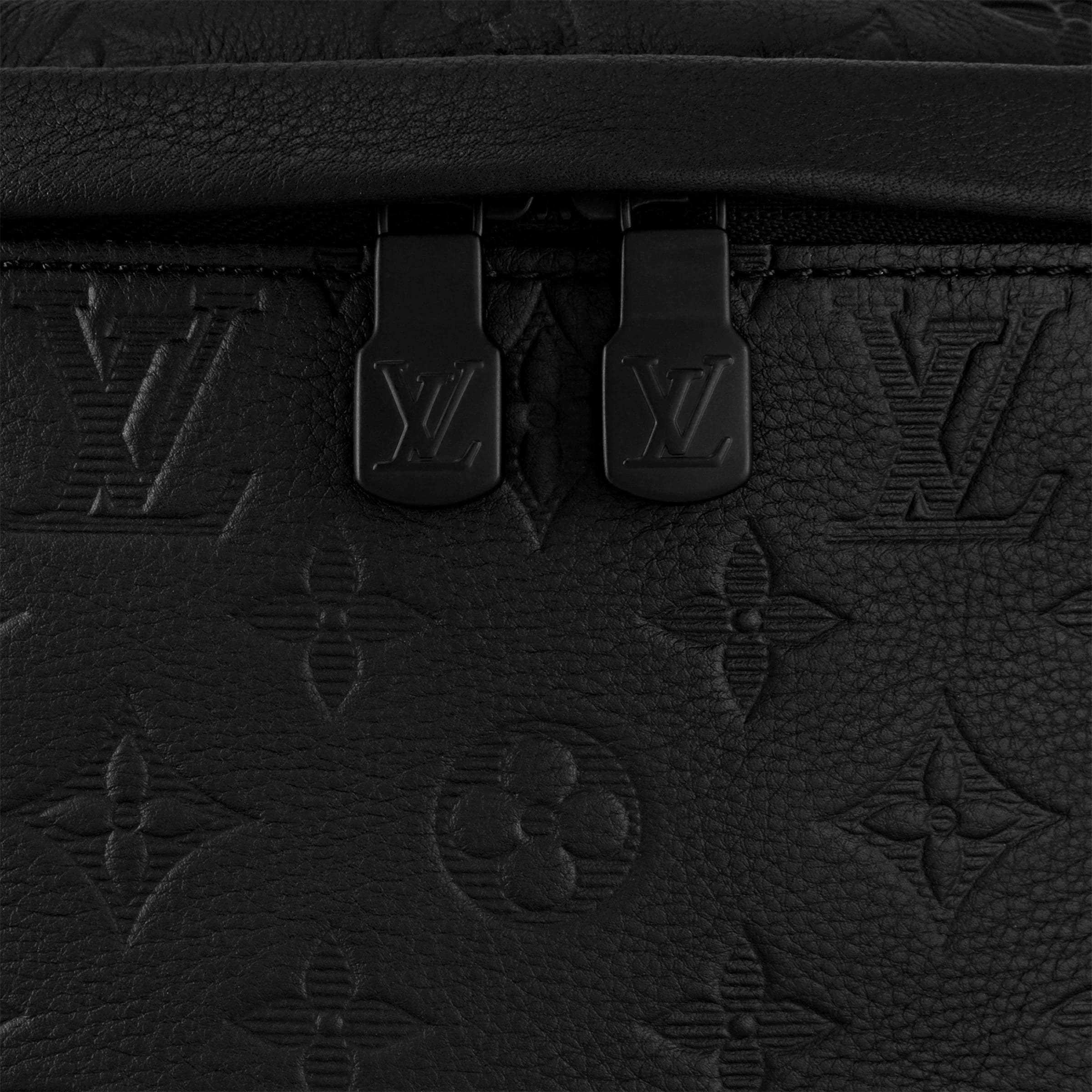 TÚI ĐEO HÔNG BAO TỬ LV LOUIS VUITTON DISCOVERY PM BUMBAG MONOGRAM SHADOW LEATHER M46036 7