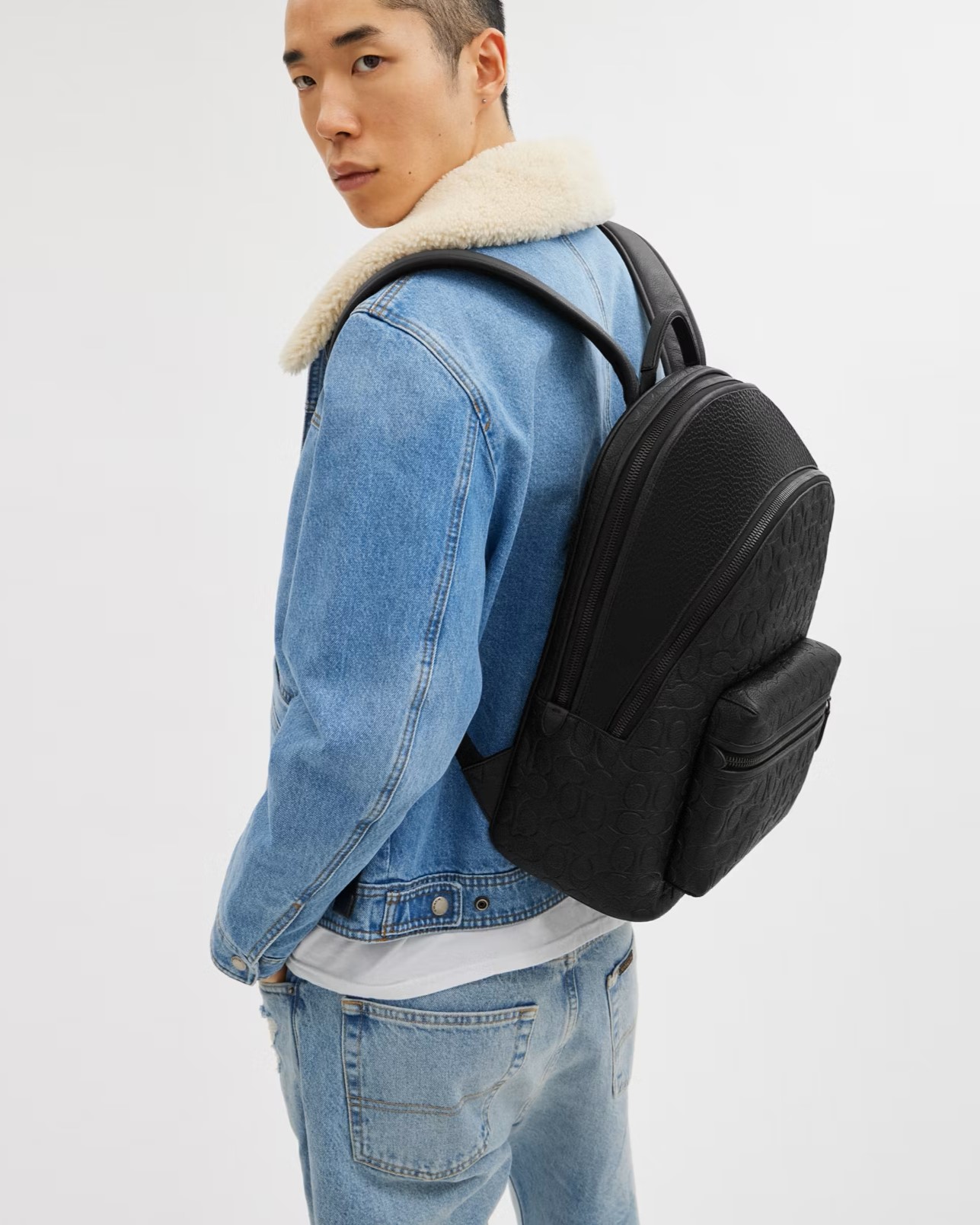 Balo Coach Charter Backpack In Signature Leather Black CP117 1