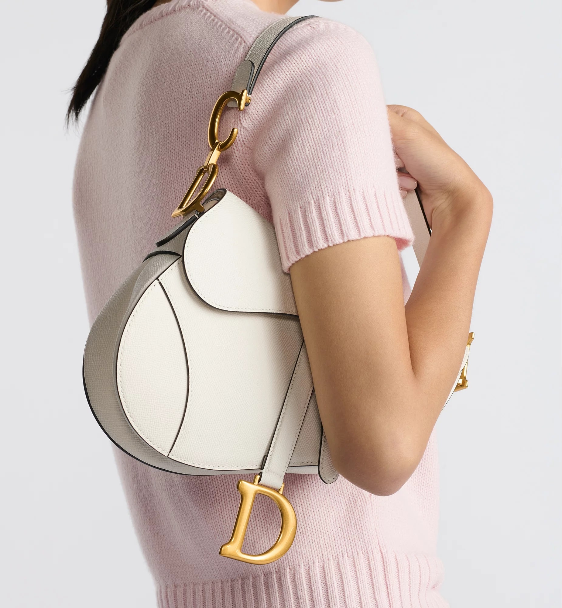 Túi Dior Yên Ngựa Saddle Bag With Shoulder Strap Latte Grained Calfskin 5