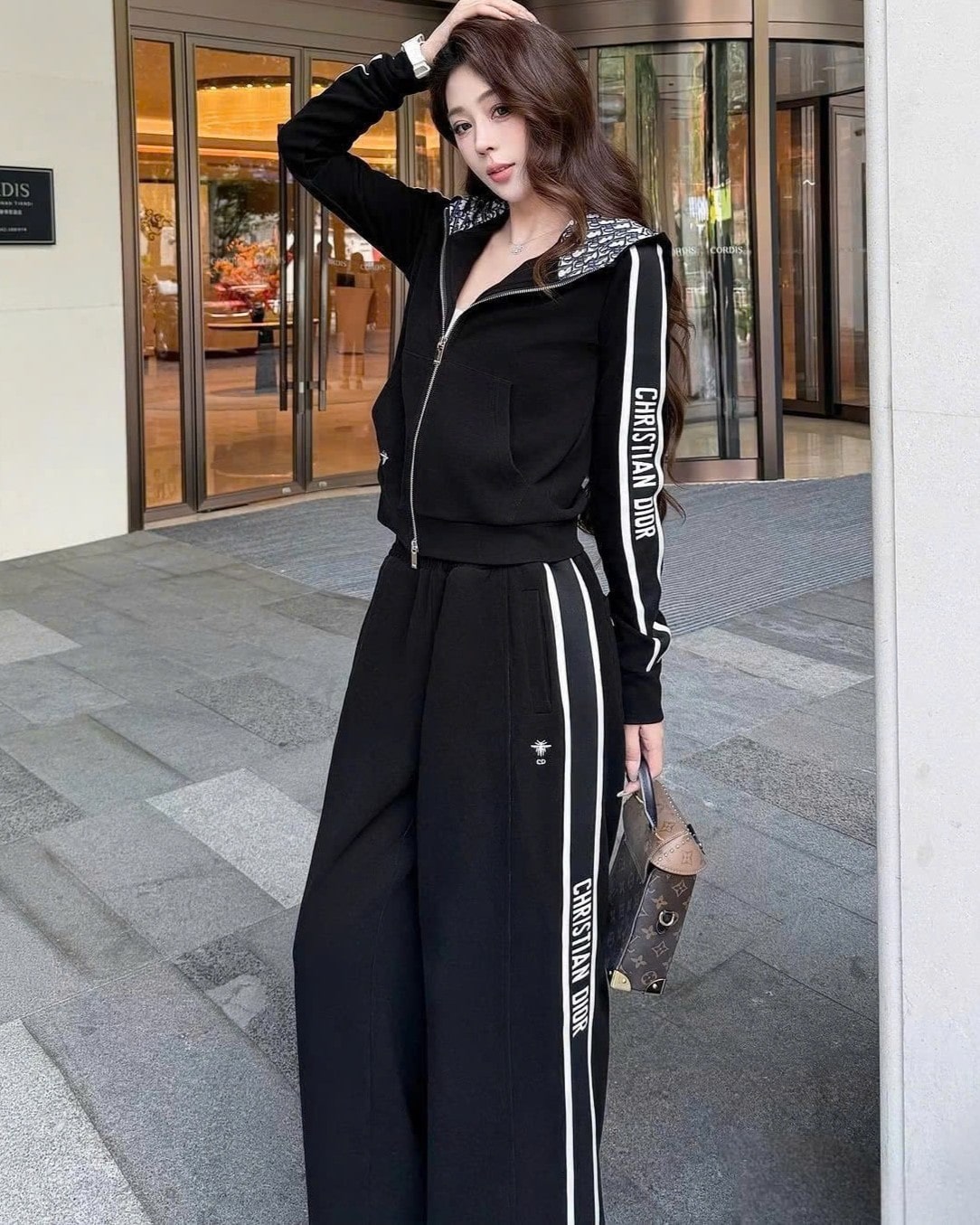 Set bộ đen Dior áo có nón quần dài 8
