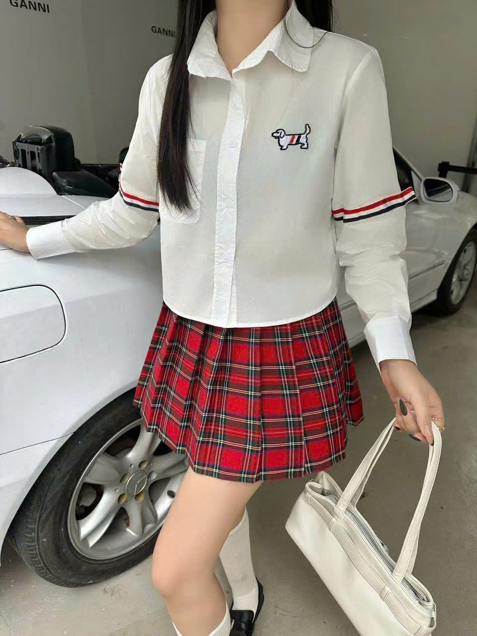 Áo sơ mi tay dài dàng vừa logo chó Thom Browne 1