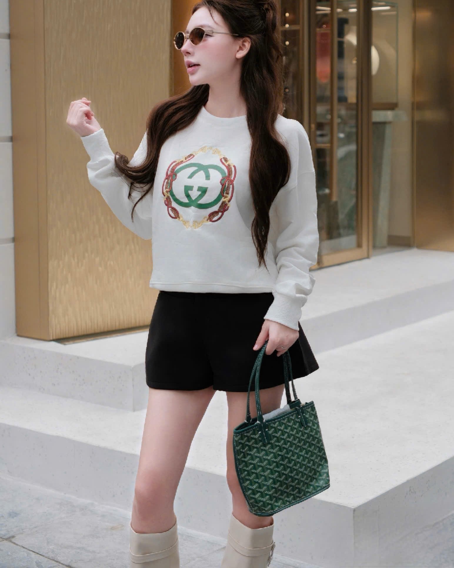 Áo nữ màu đỏ và trắng nữ Gucci 4