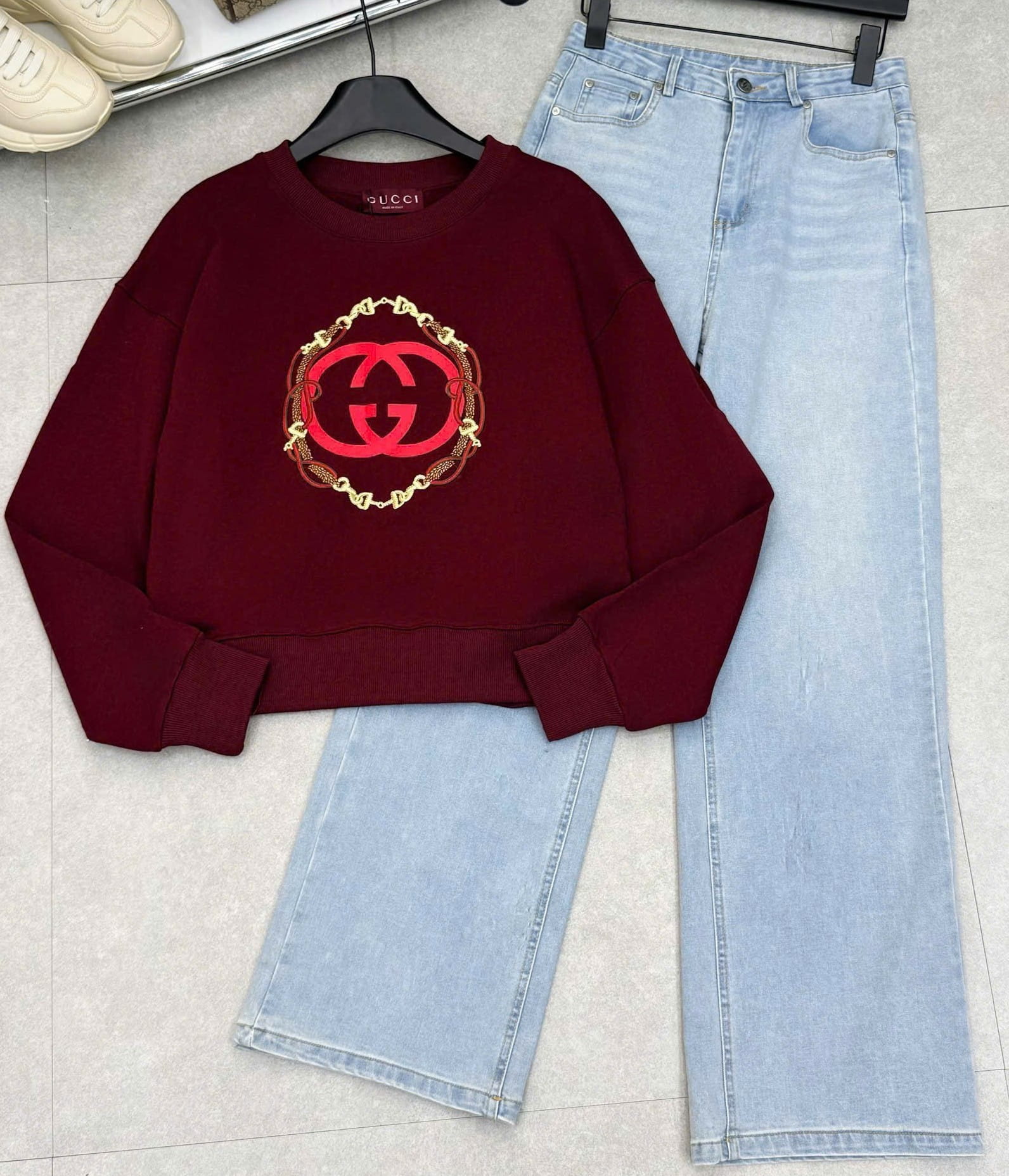 Áo nữ màu đỏ và trắng nữ Gucci 5