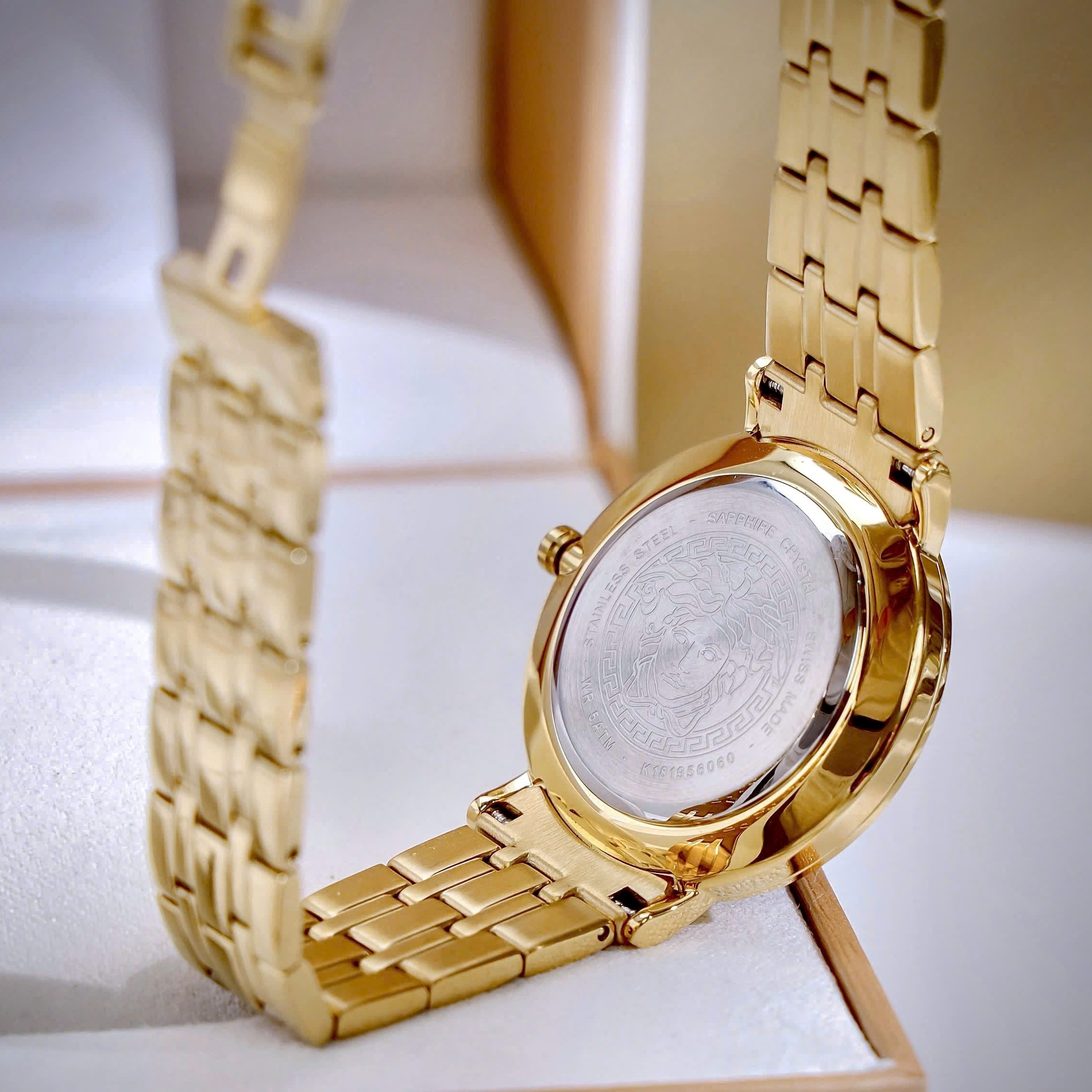 Đồng hồ nữ Versace V-Eternal Lady Bracelet Watch VEJL00722 2