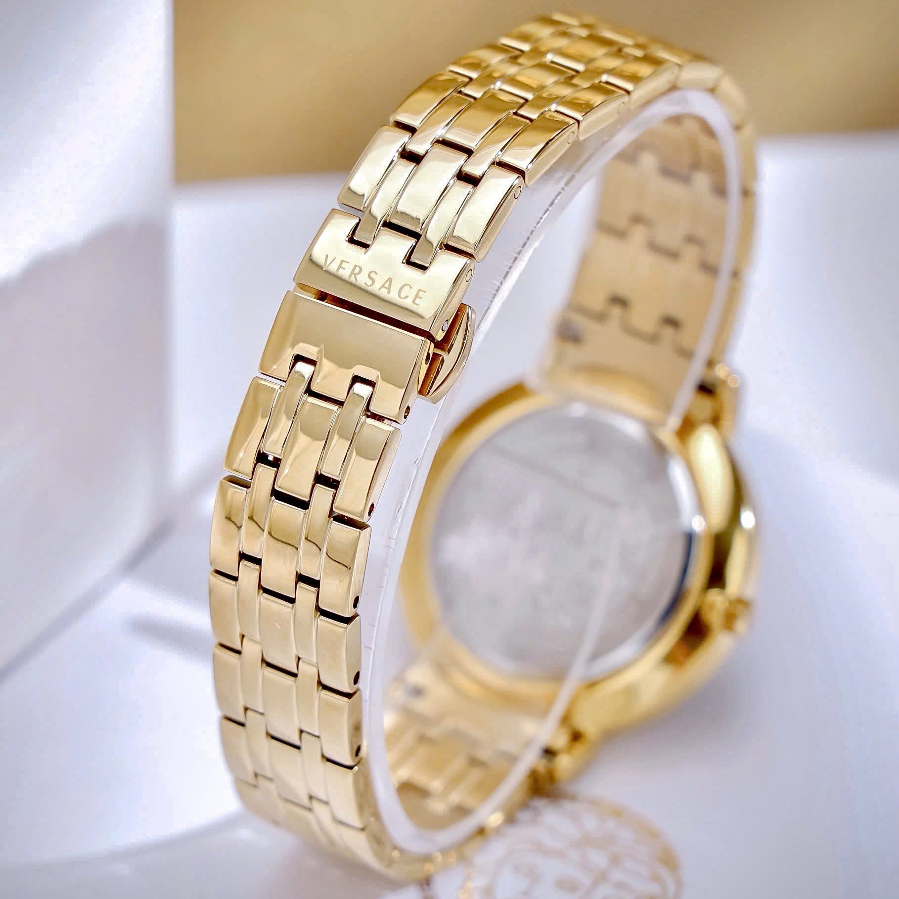 Đồng hồ nữ Versace V-Eternal Lady Bracelet Watch VEJL00722 14