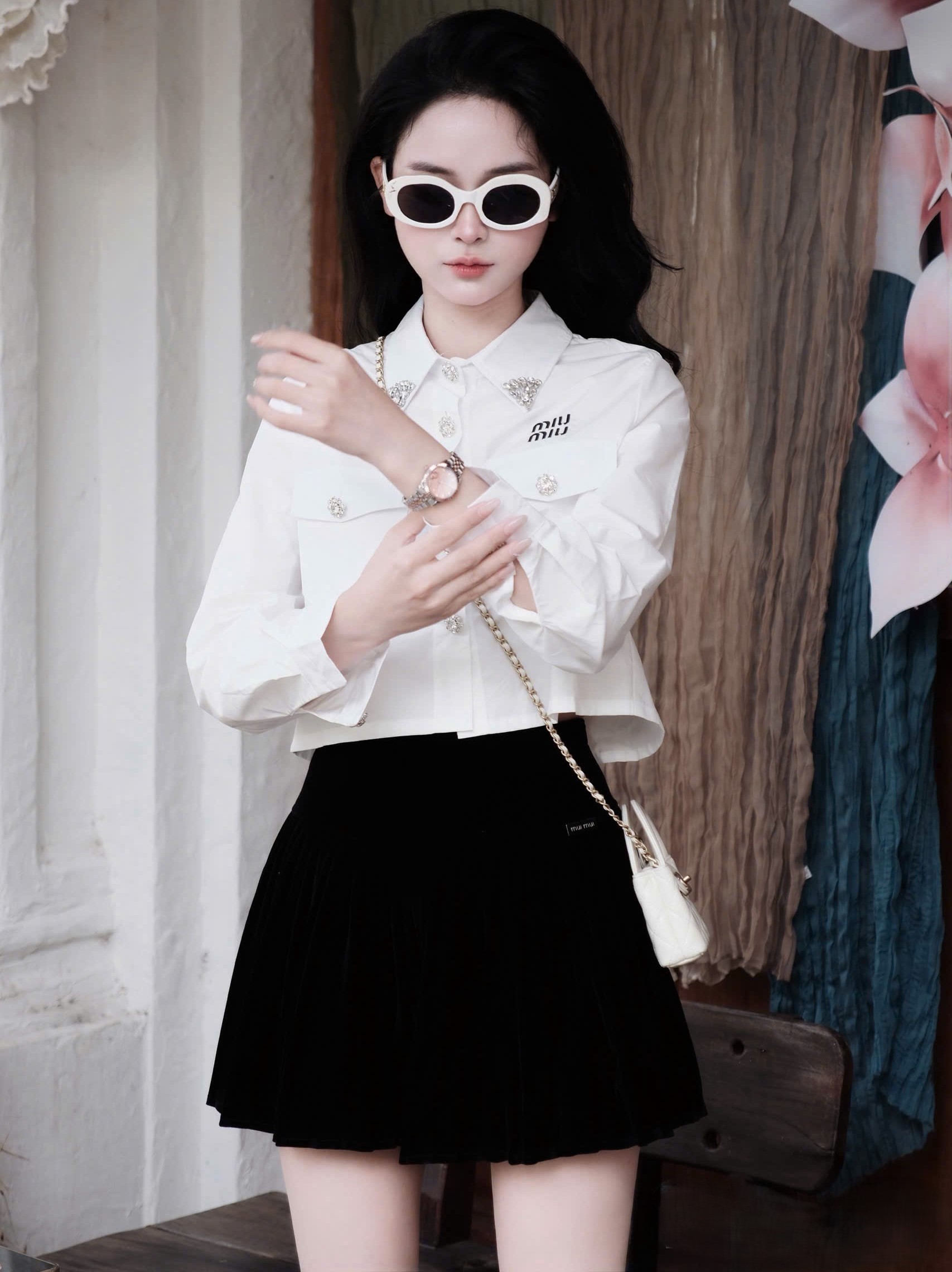 Sơ mi nữ màu trắng cổ phối đá Miu Miu 7