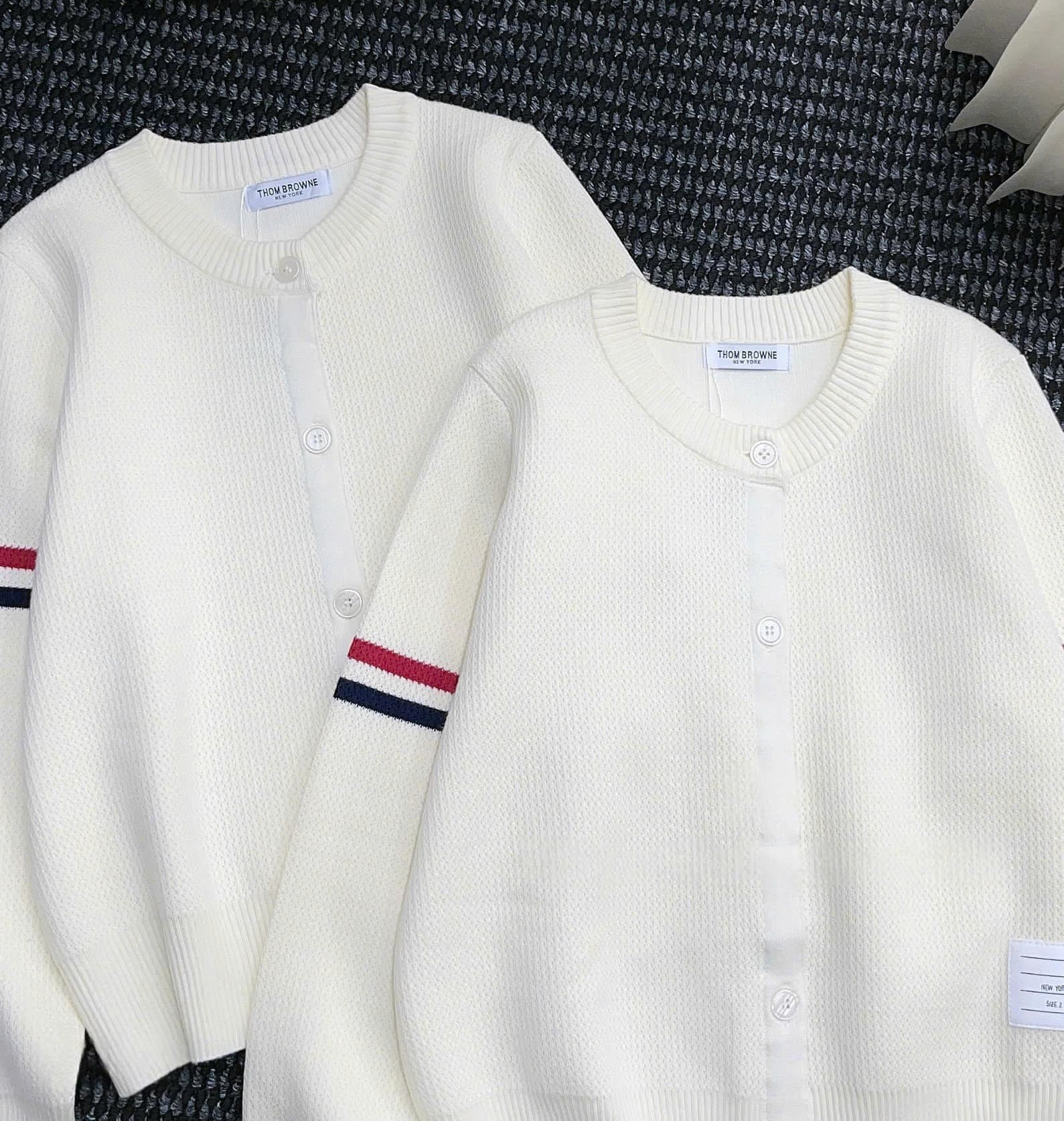 Áo khoác len tay dài Thom Browne 2