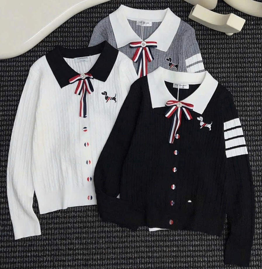 Áo len cổ nơ Thom Browne 3