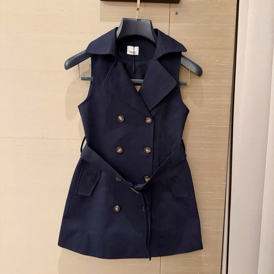 Áo đầm sát nách Burberry kèm thắt lưng 8