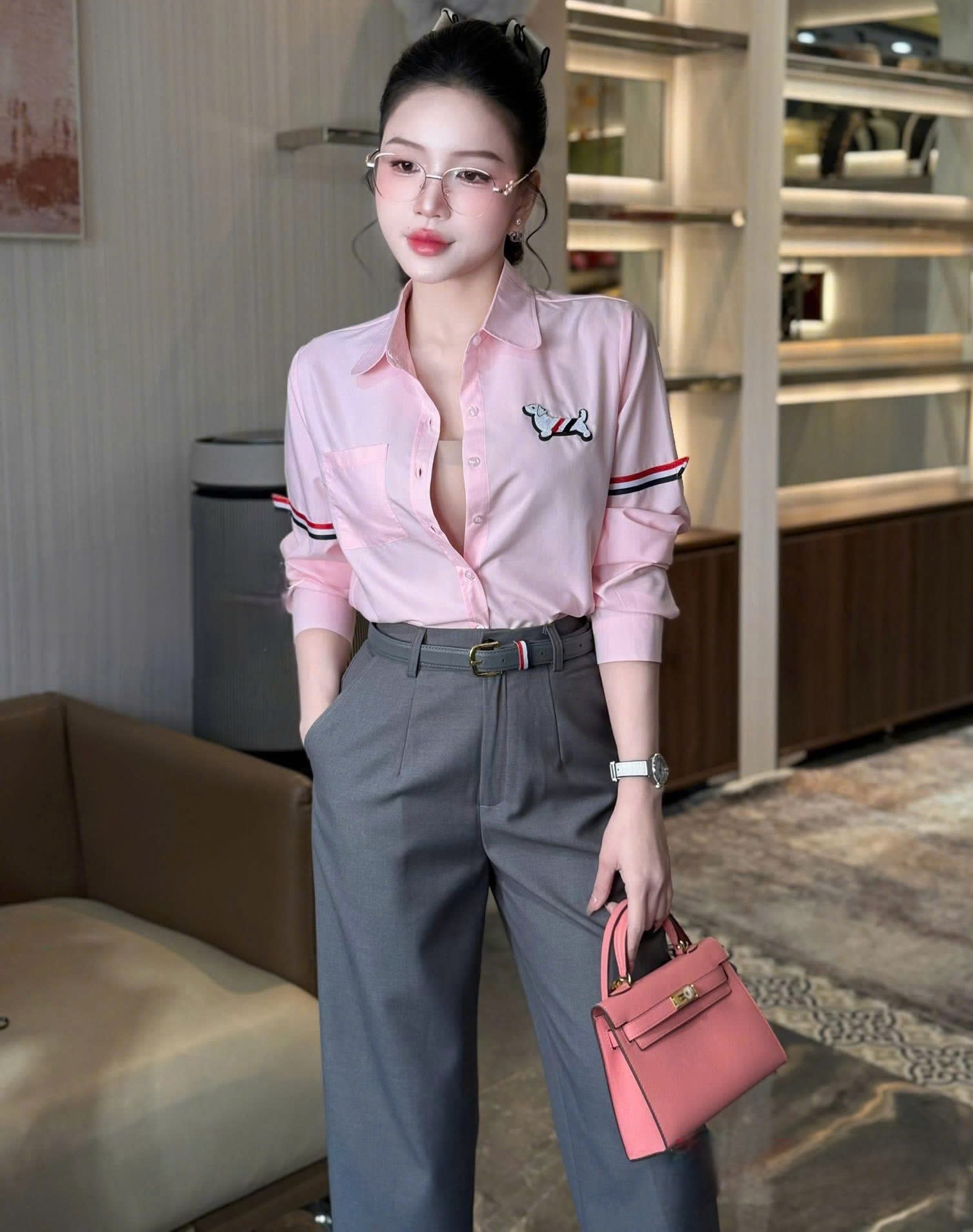 Áo sơ mi nữ tay dài hoa tiết chó Thom Browne 5