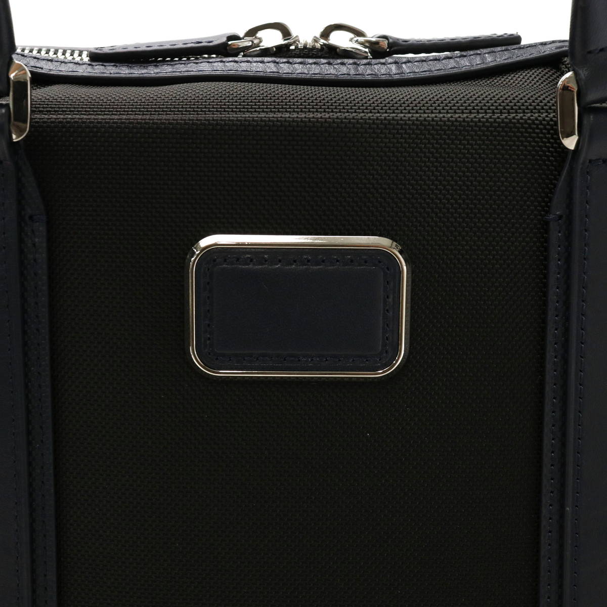 CẶP LAPTOP NAM TUMI JARVIS SLIM BRIEF BLACK NAVY 15