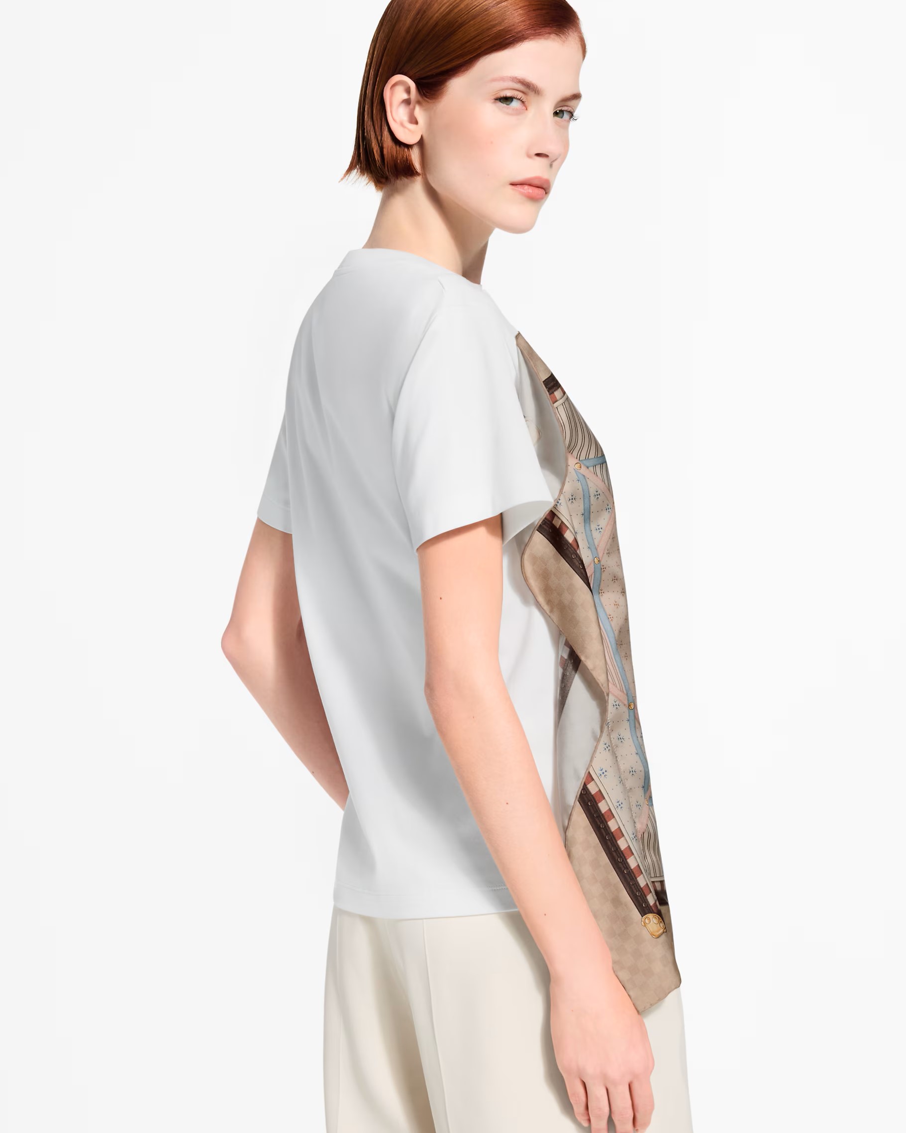 Áo LV Trunk Scarf Front T-Shirt 11