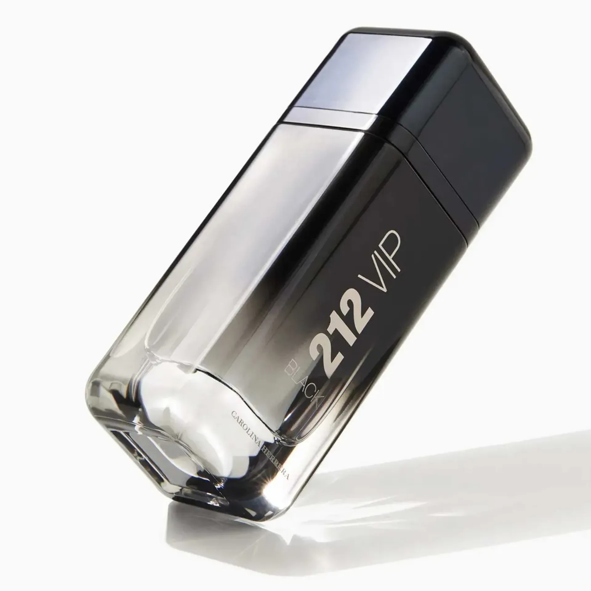 Nước hoa nam Carolina Herrera 212 Vip Black Eau de parfum 3