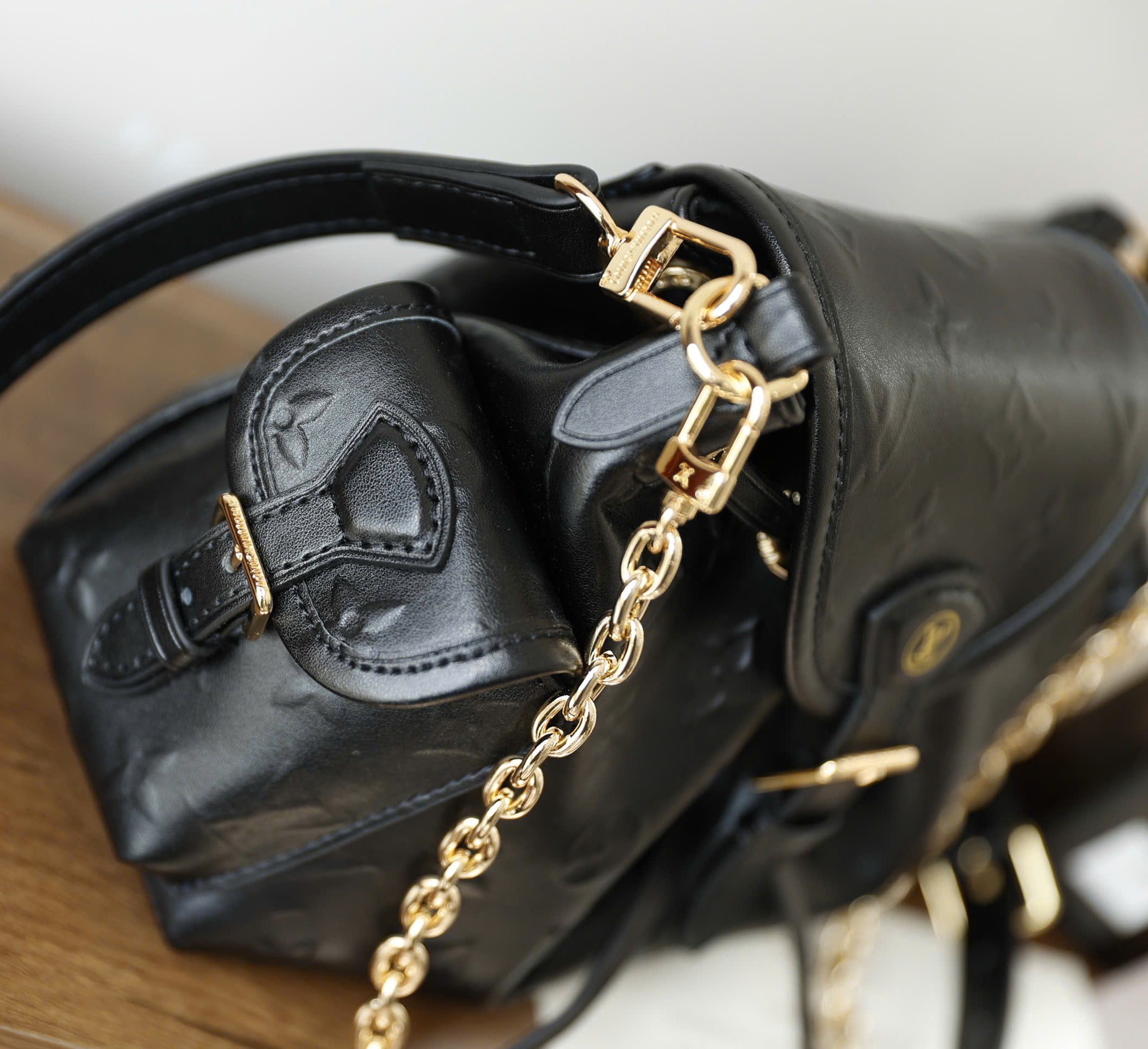Túi Louis Vuitton Odyssée Fashion Leather 1