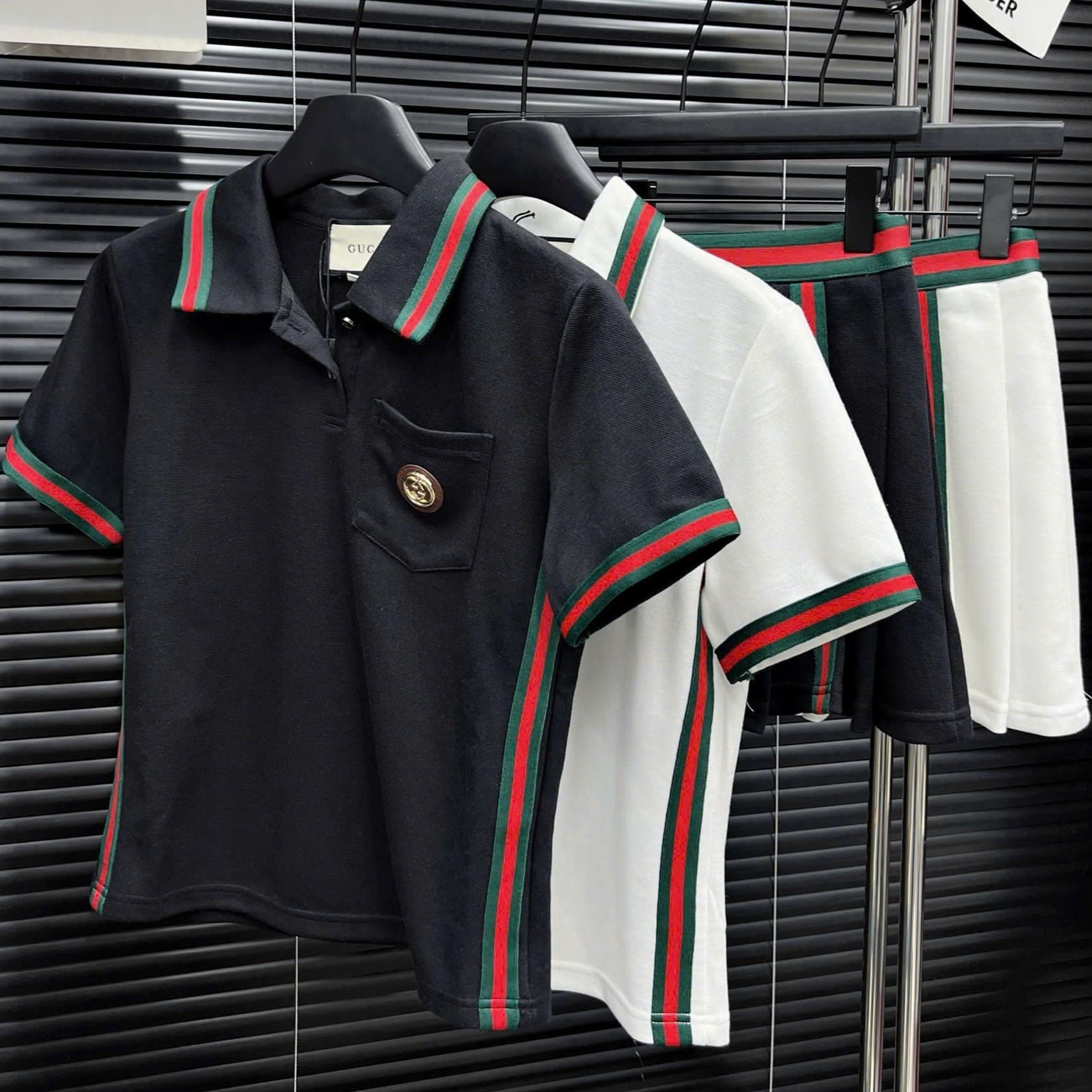 Set thời trang áo váy xòe thun Gucci 1