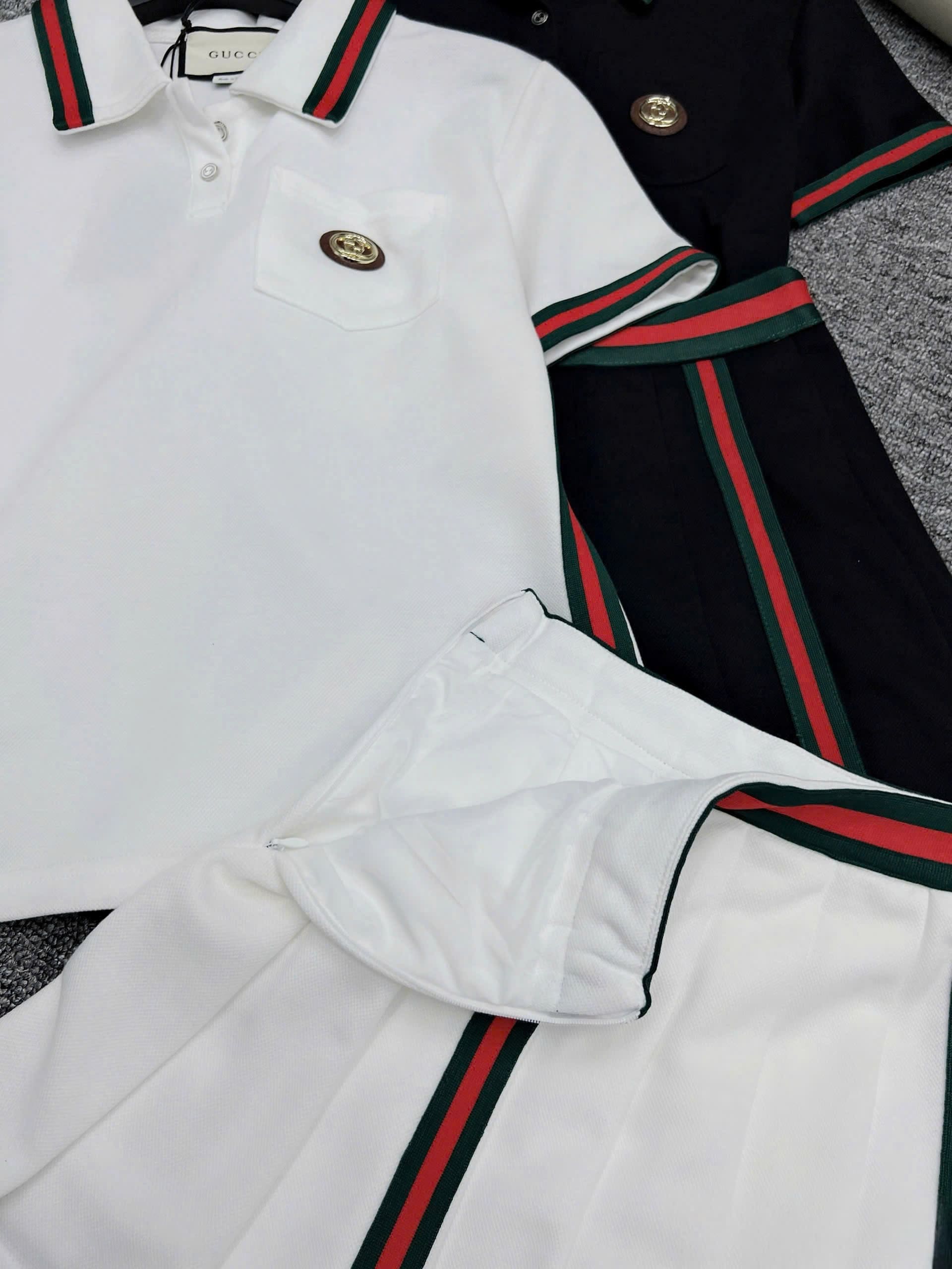 Set thời trang áo váy xòe thun Gucci 13