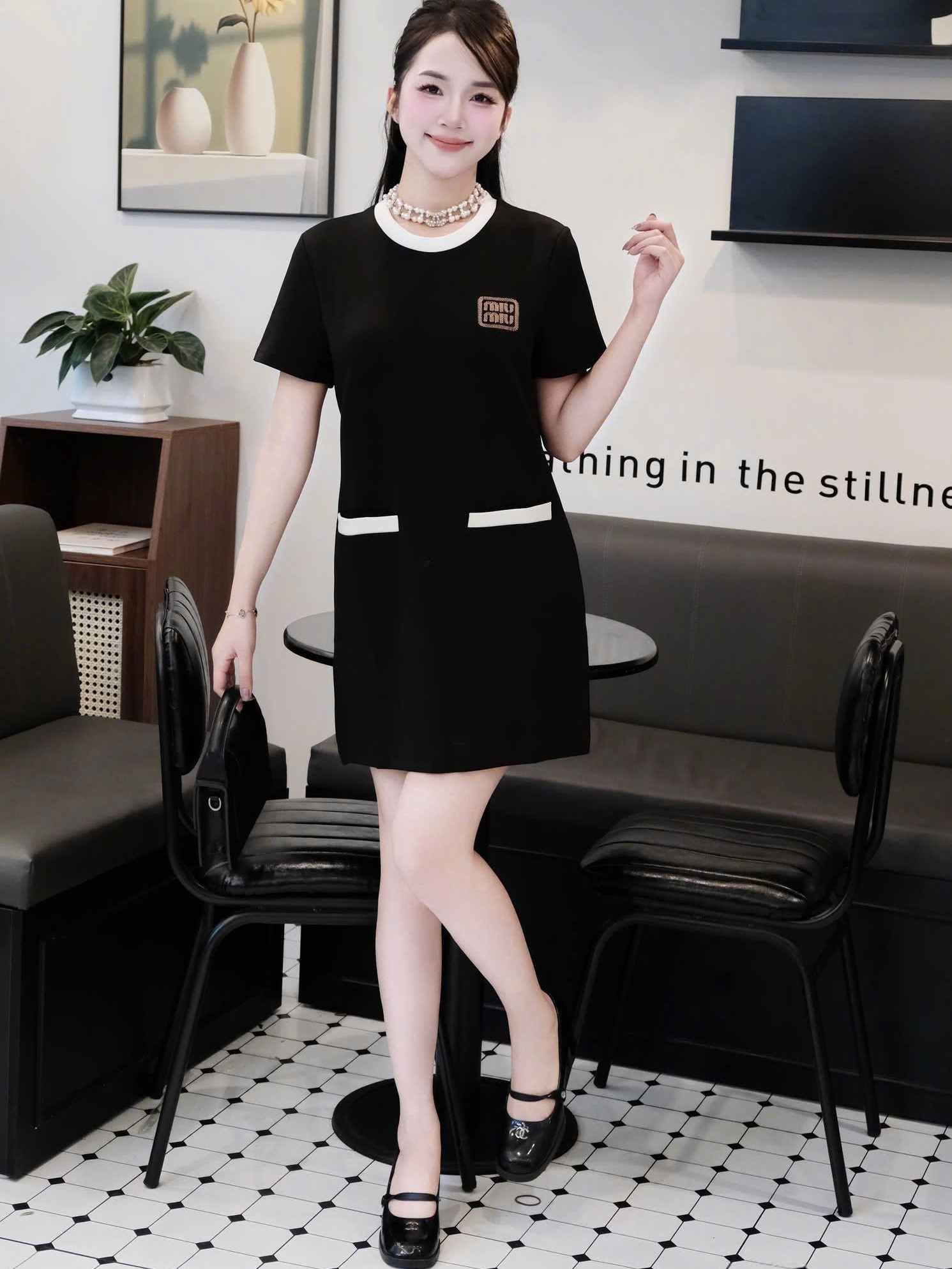 Đầm Miu Miu dáng suông cổ tròn 5