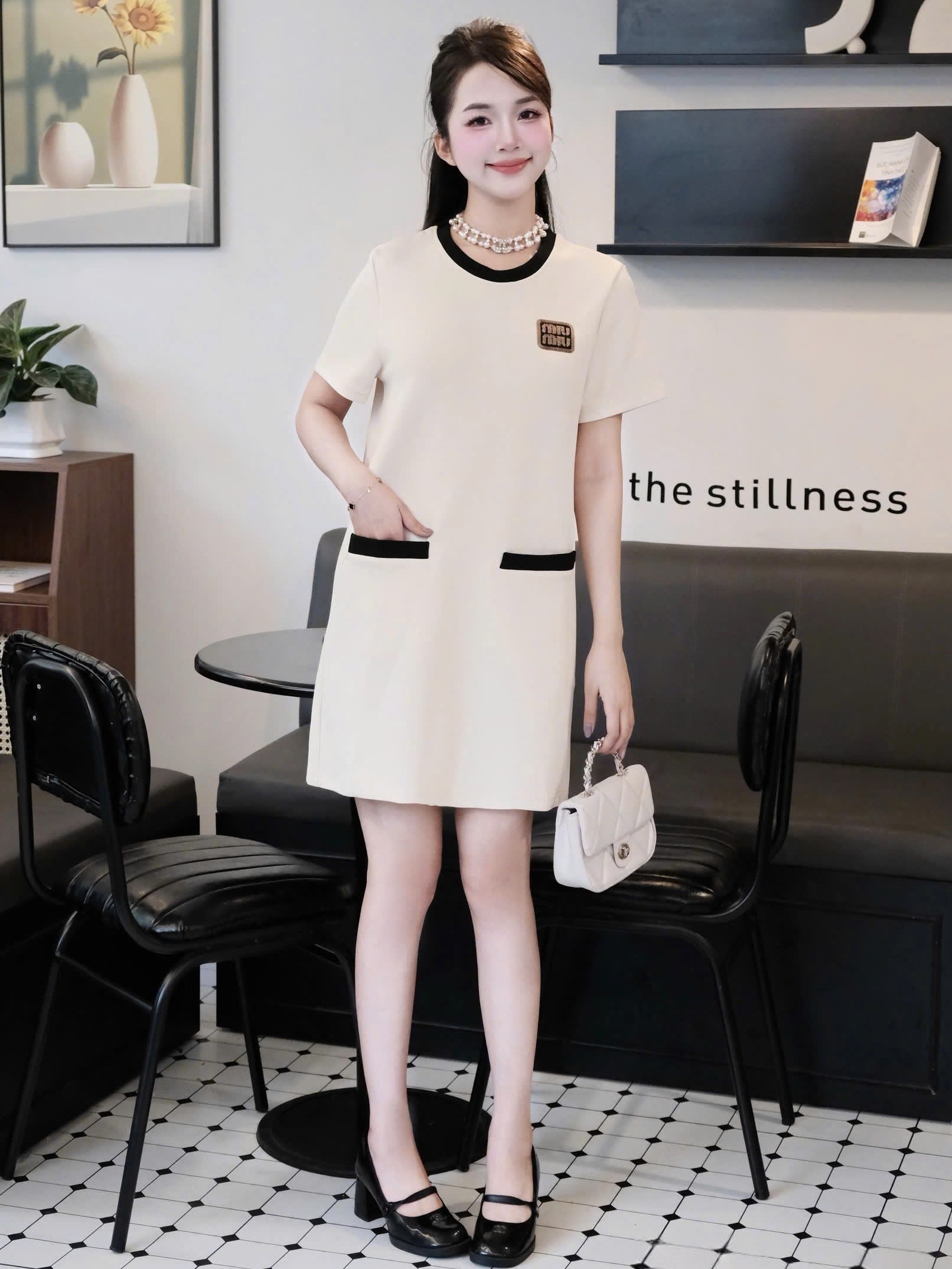 Đầm Miu Miu dáng suông cổ tròn 9