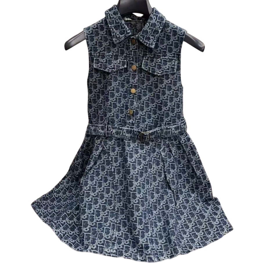 Đầm sát nách Dior dáng xòe 1