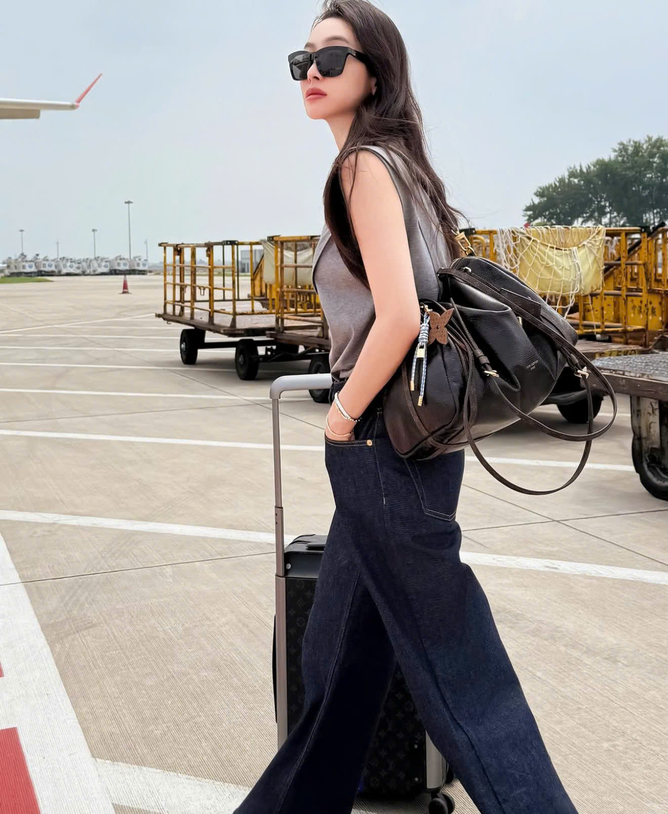 Túi Louis Vuitton Express MM Saga Acajou 8