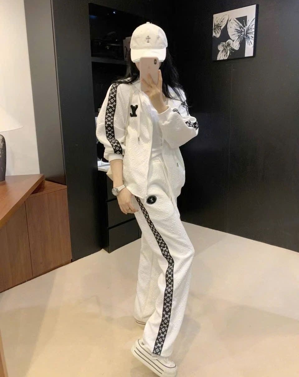 Set bộ áo quần dài LV phối màu đen trắng 8
