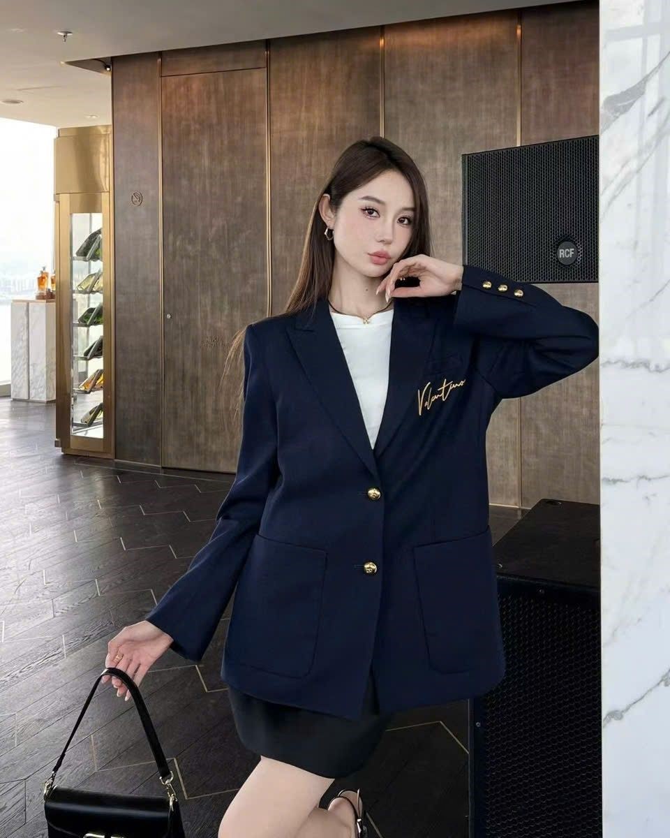 Áo khoác vest nữ Valentino xanh coban 3