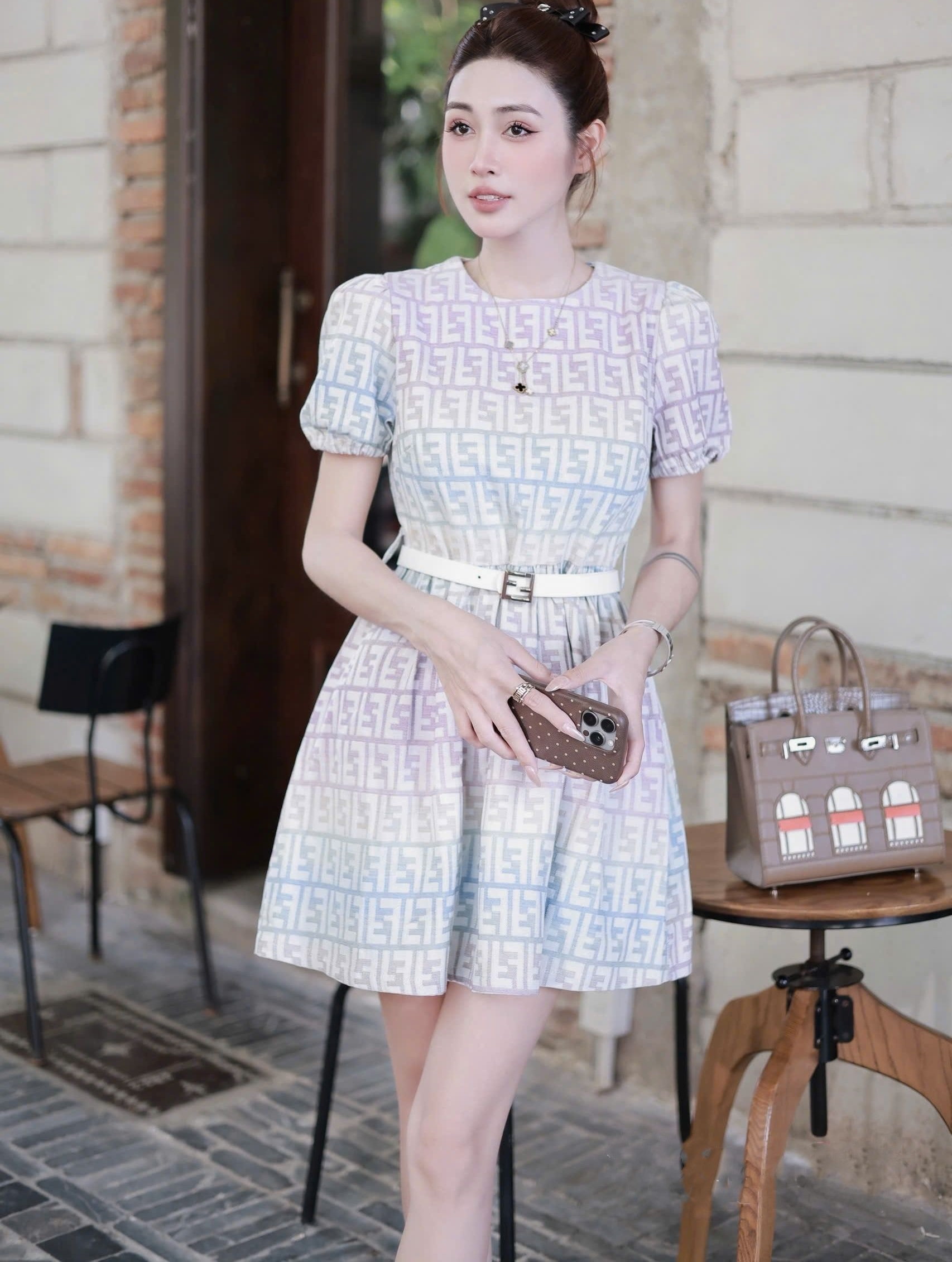 Áo đầm nữ Fendi kèm thắt lưng màu loang tím 5