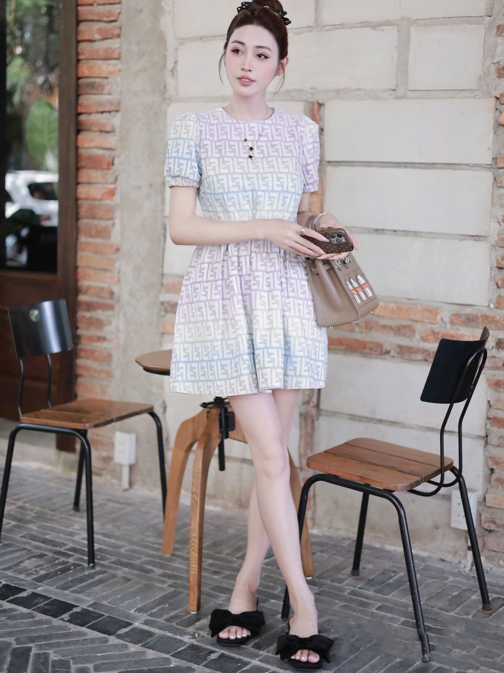Áo đầm nữ Fendi kèm thắt lưng màu loang tím 7