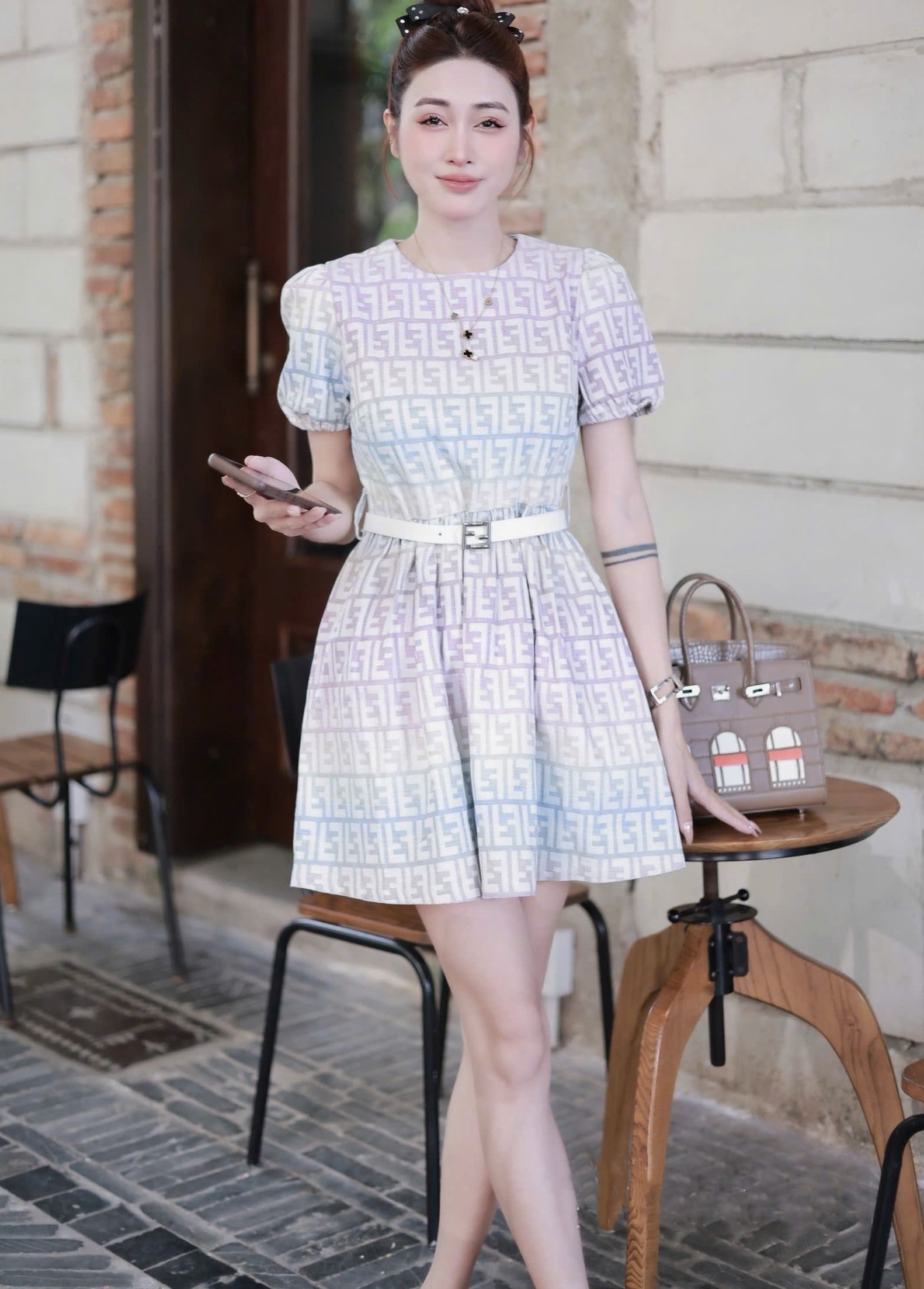 Áo đầm nữ Fendi kèm thắt lưng màu loang tím 9