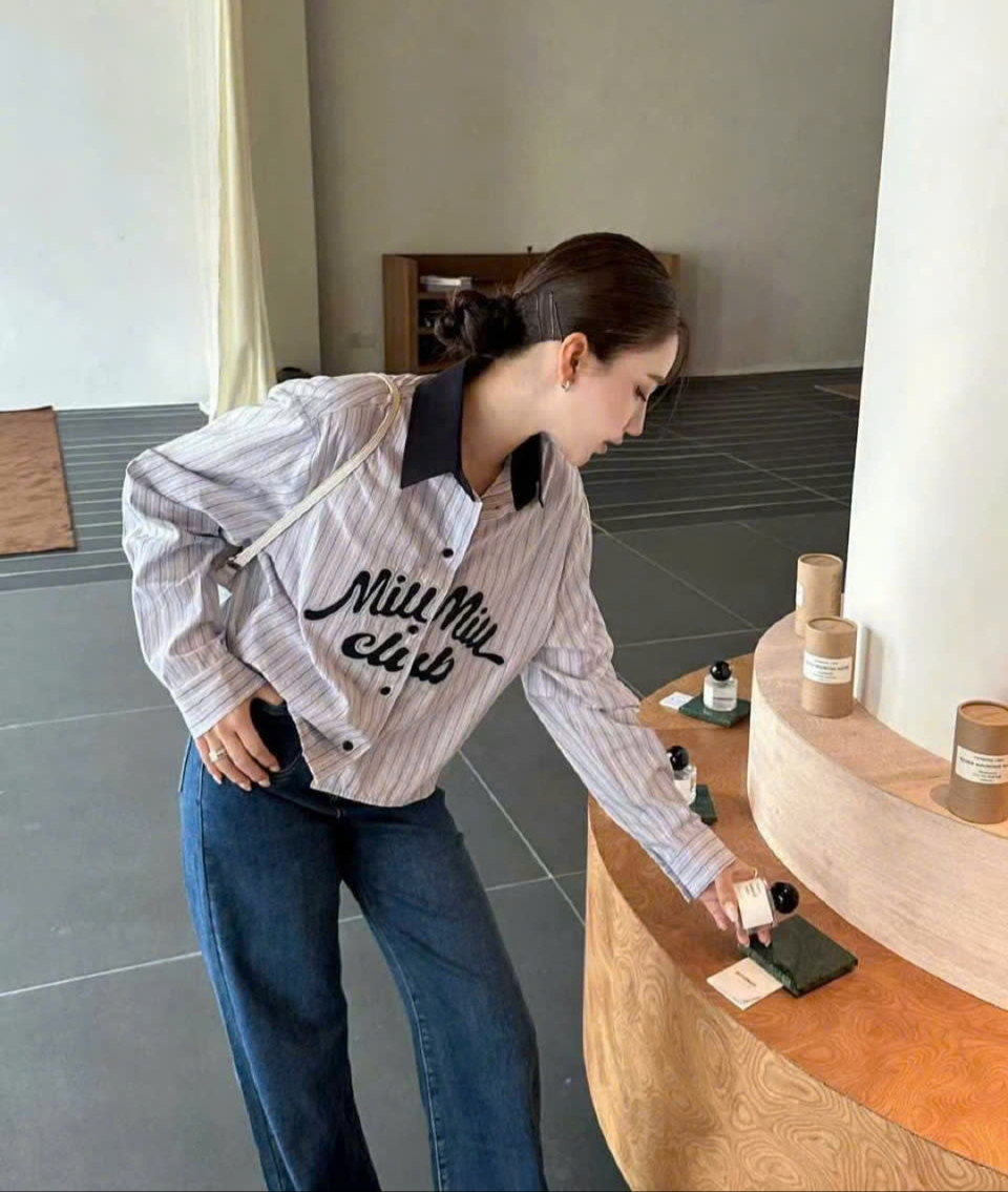 Áo tay dài cổ bẻ Miu Miu 10