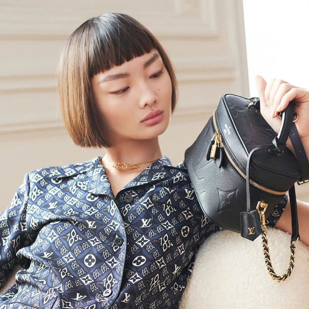 Túi cốp LV Louis Vuitton Vanity PM In Monogram Empreinte Leather M45598 2