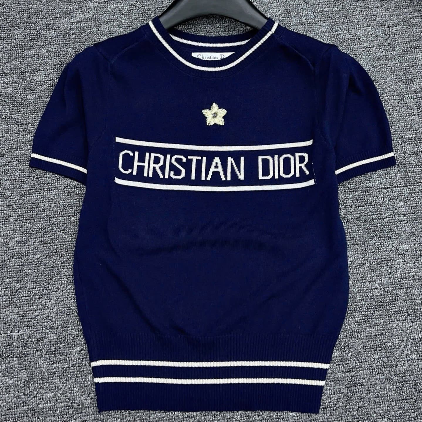 Áo dior len nữ tay lỡ 8